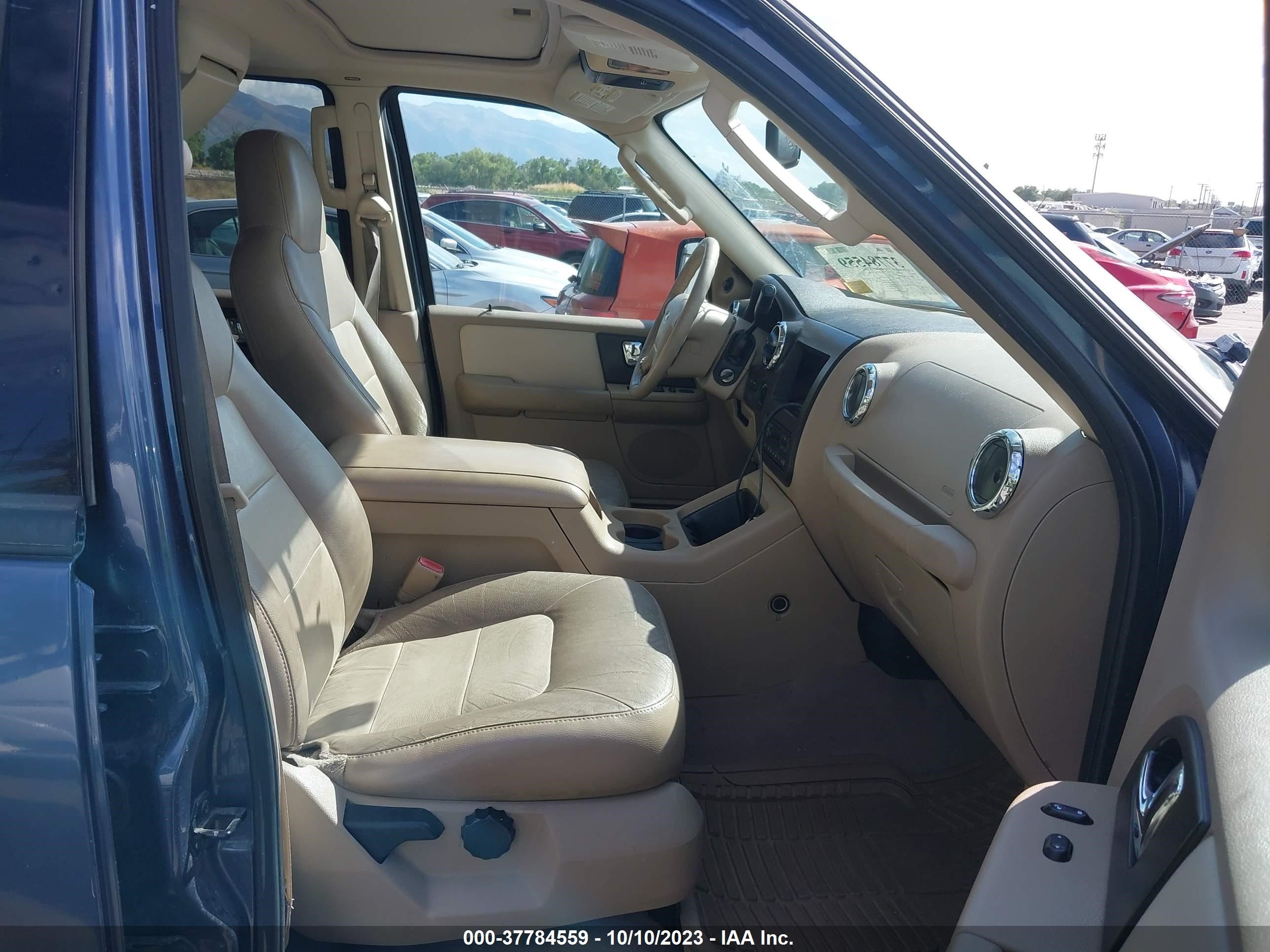 Photo 4 VIN: 1FMFU18576LA07244 - FORD EXPEDITION 