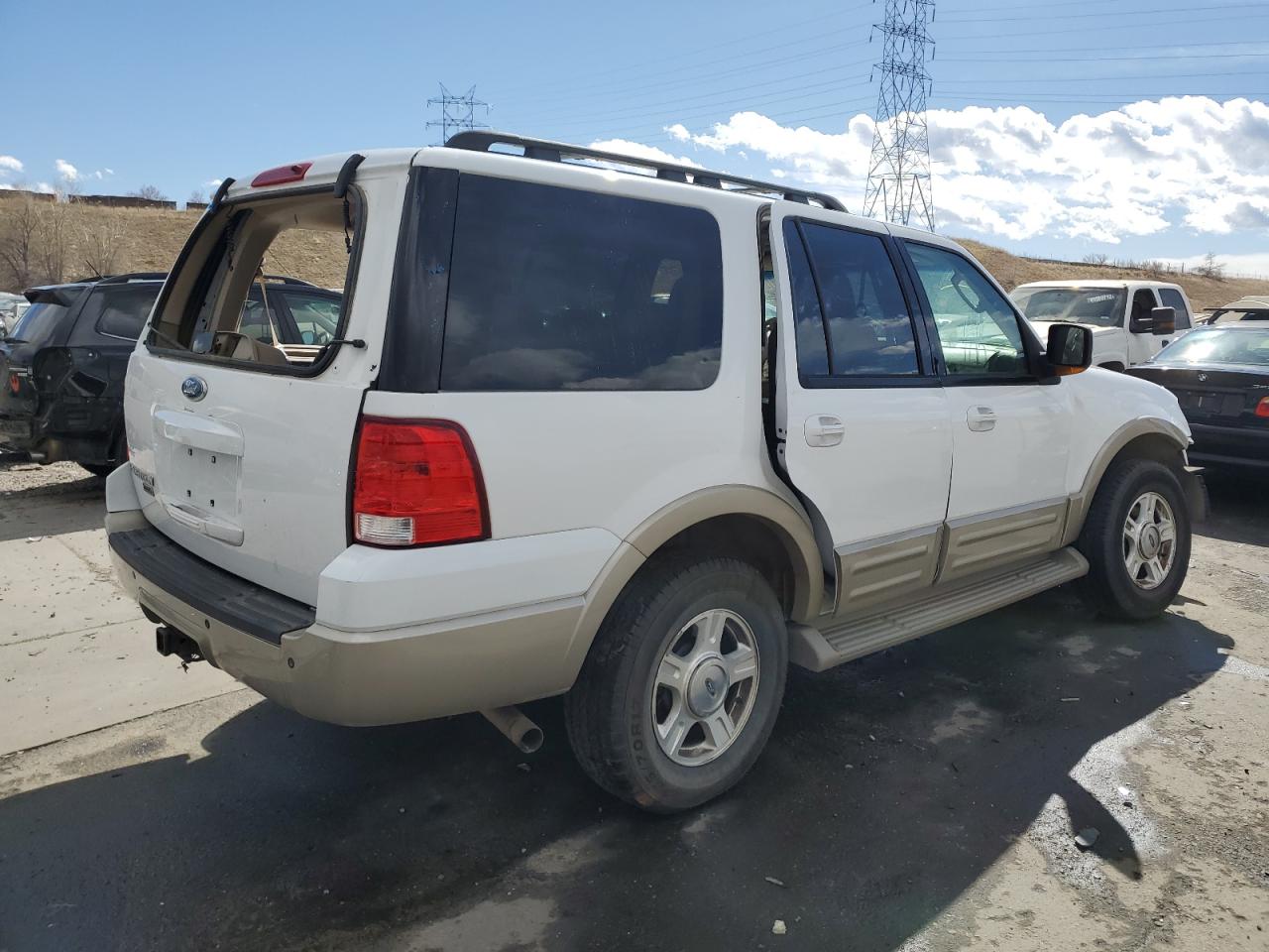 Photo 2 VIN: 1FMFU18586LA54153 - FORD EXPEDITION 