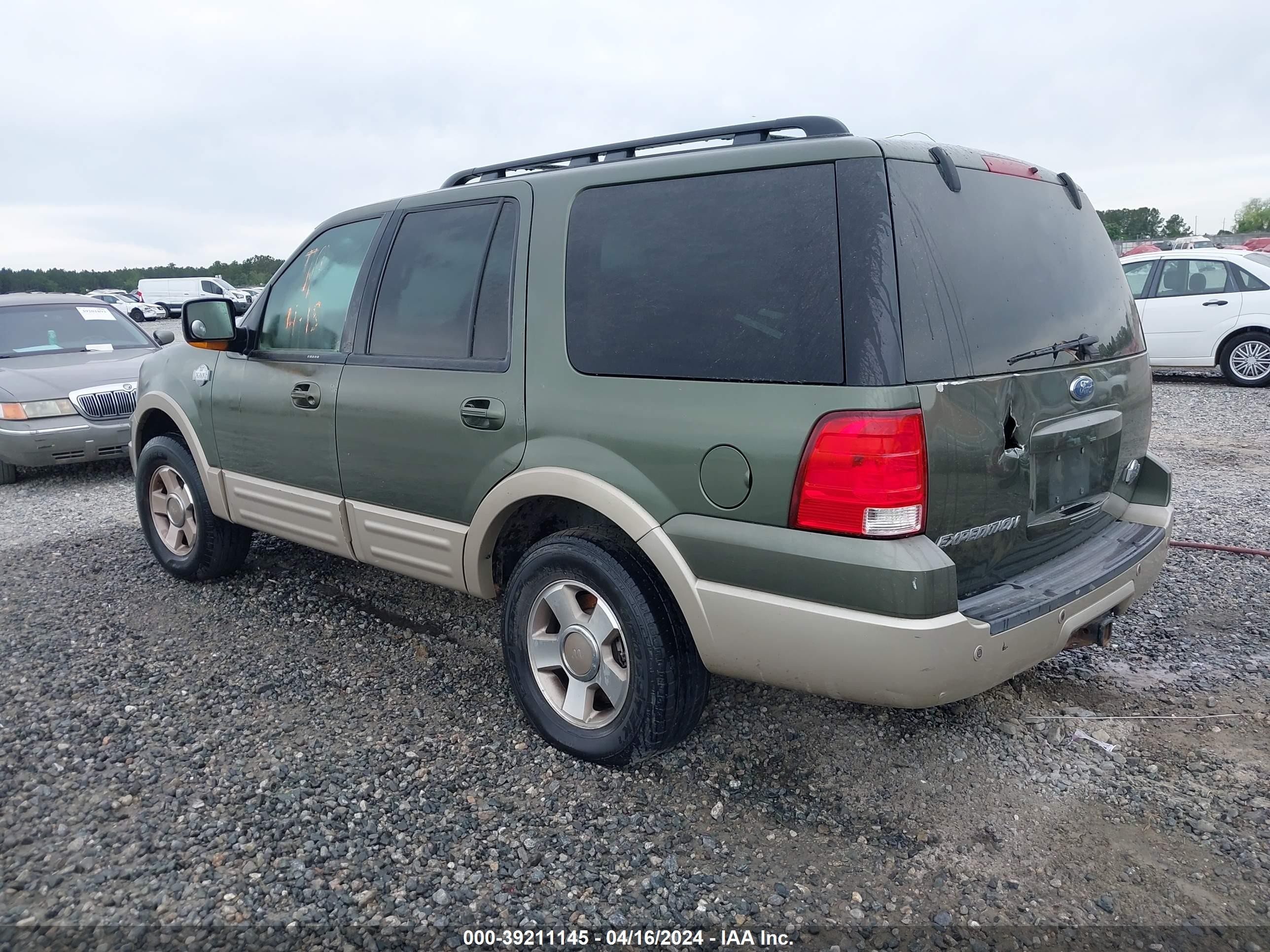 Photo 2 VIN: 1FMFU18595LB11152 - FORD EXPEDITION 