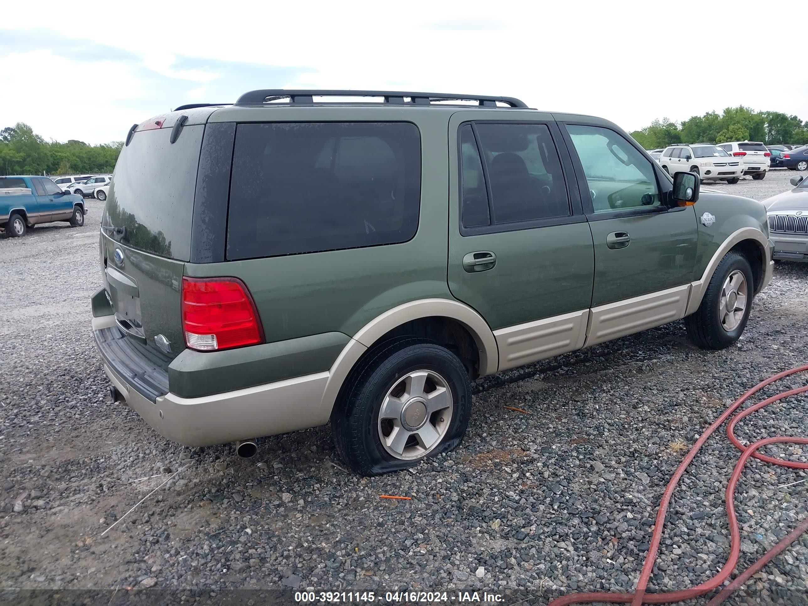 Photo 3 VIN: 1FMFU18595LB11152 - FORD EXPEDITION 