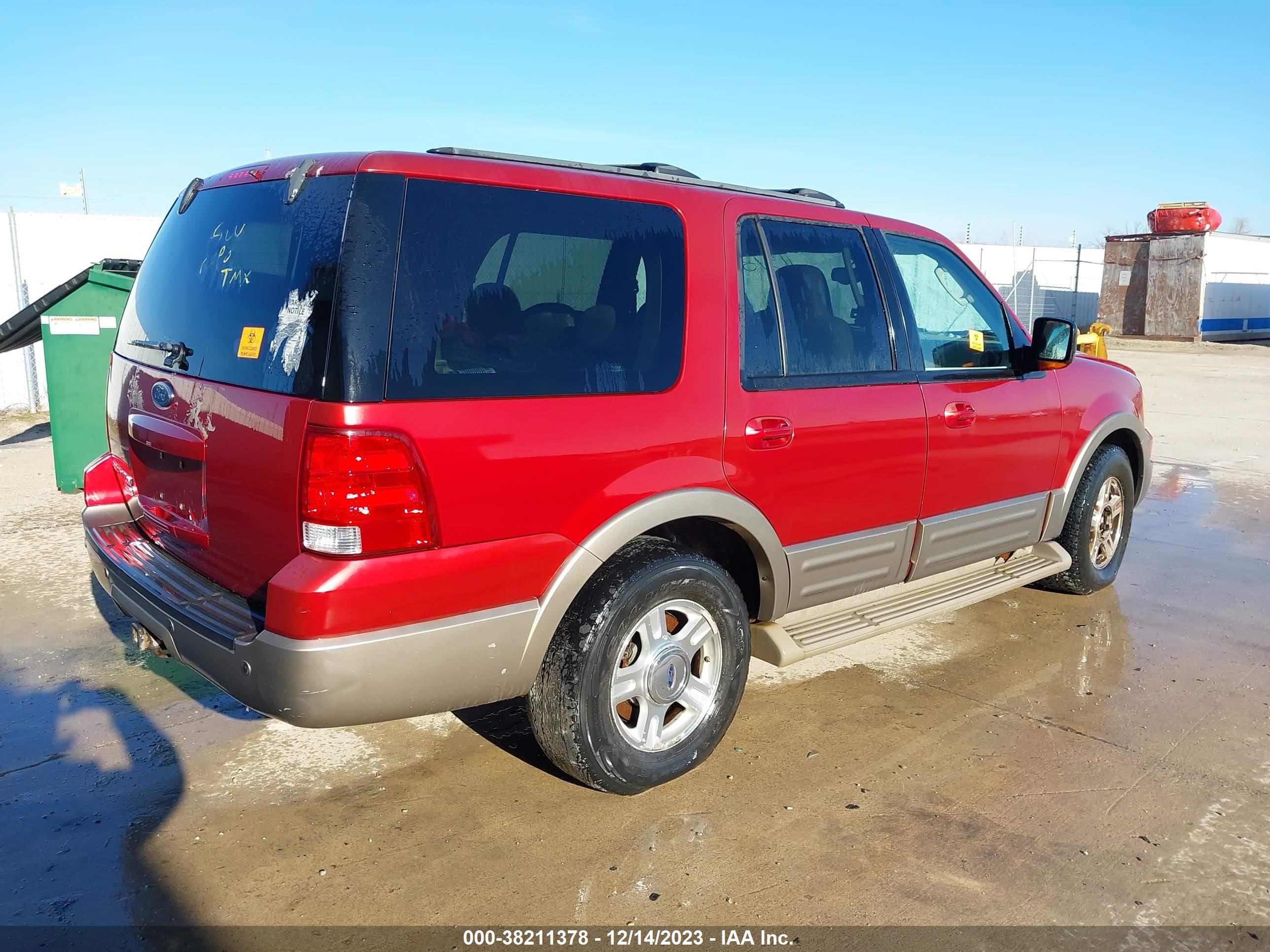 Photo 3 VIN: 1FMFU18L04LA03922 - FORD EXPEDITION 