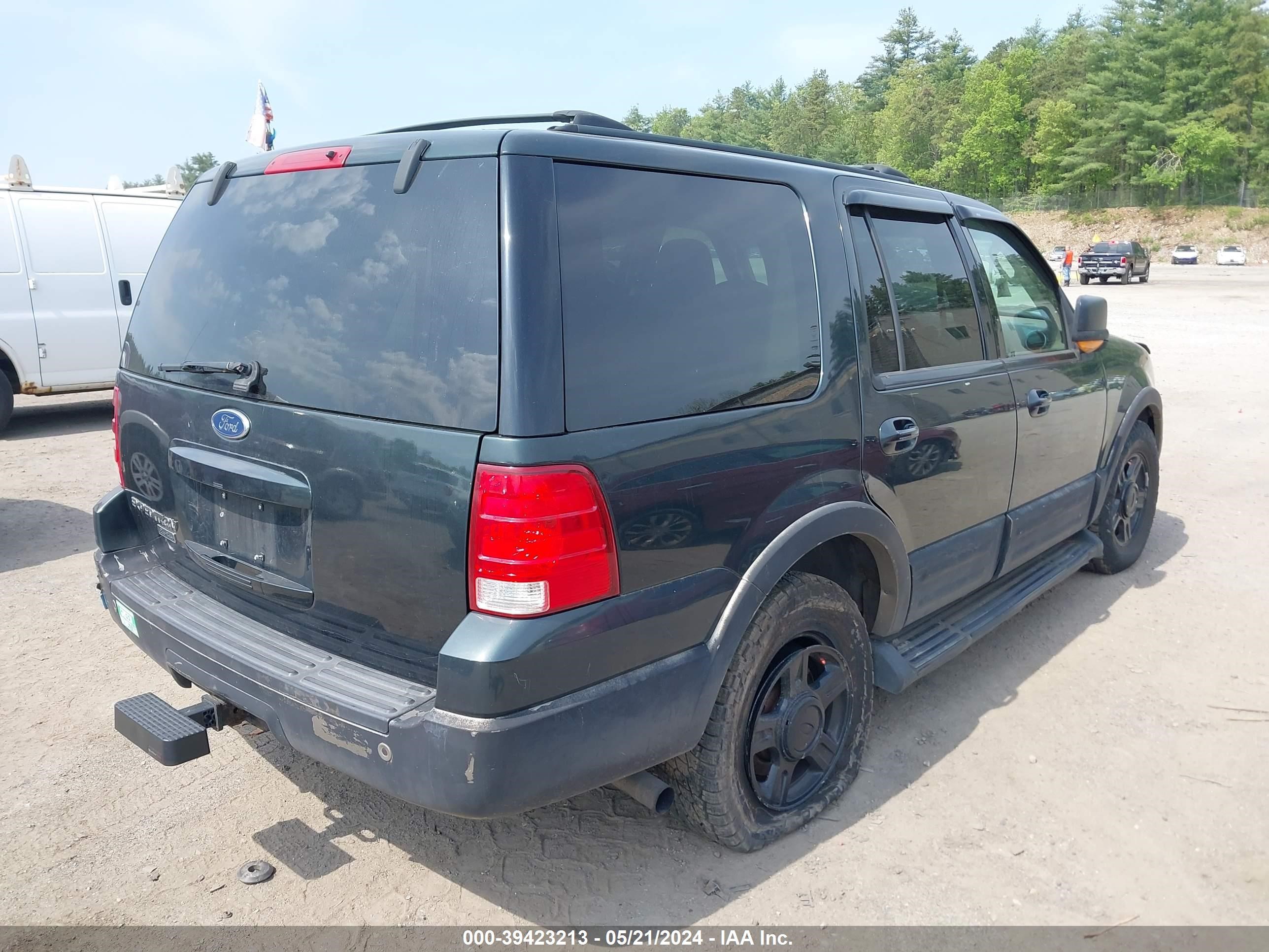 Photo 3 VIN: 1FMFU18L23LA02253 - FORD EXPEDITION 