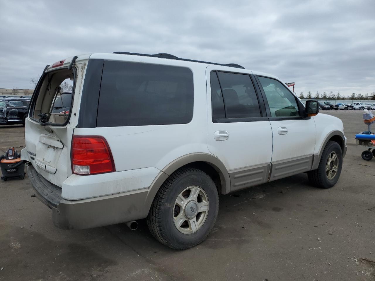 Photo 2 VIN: 1FMFU18L24LA47713 - FORD EXPEDITION 