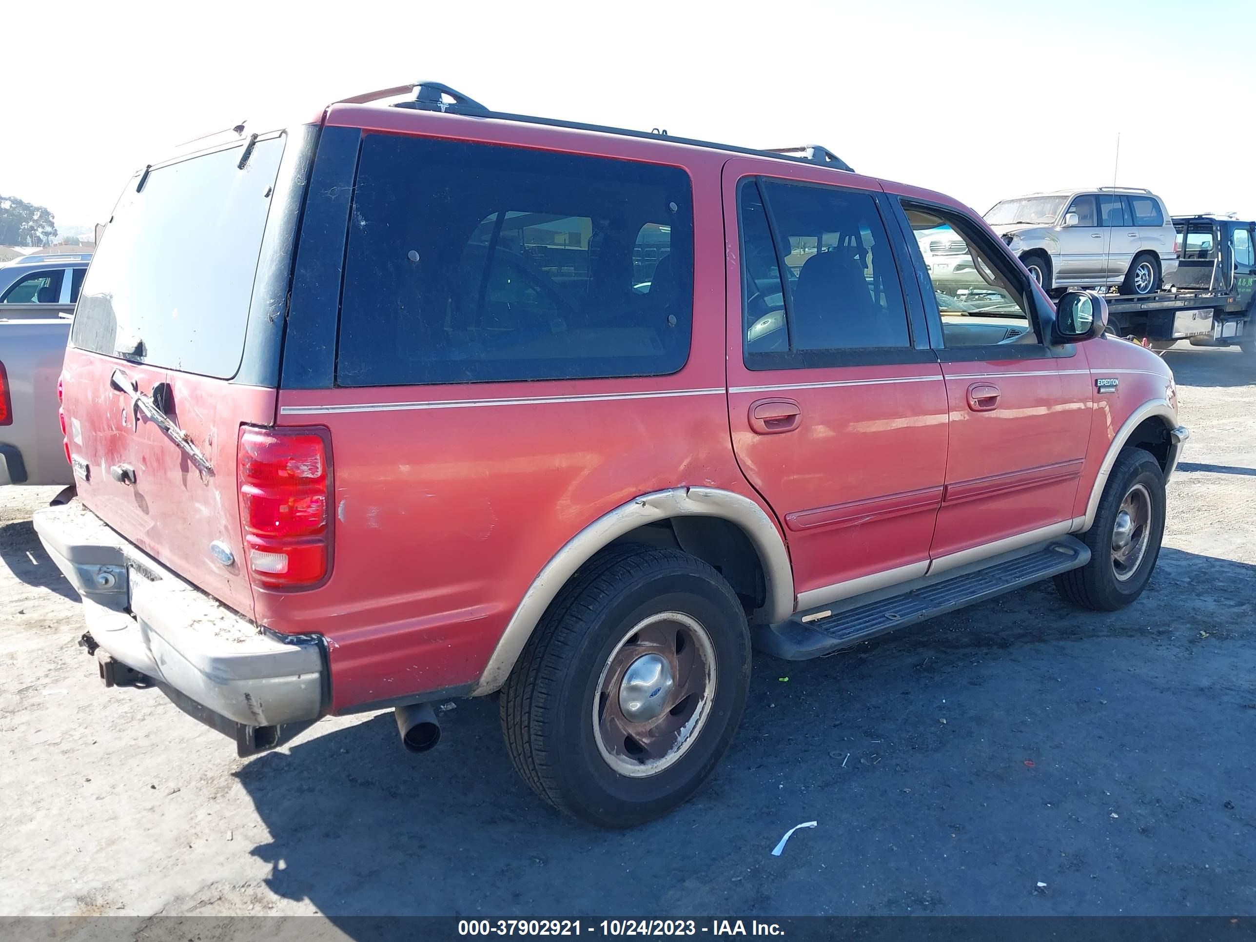 Photo 3 VIN: 1FMFU18L2VLB87388 - FORD EXPEDITION 