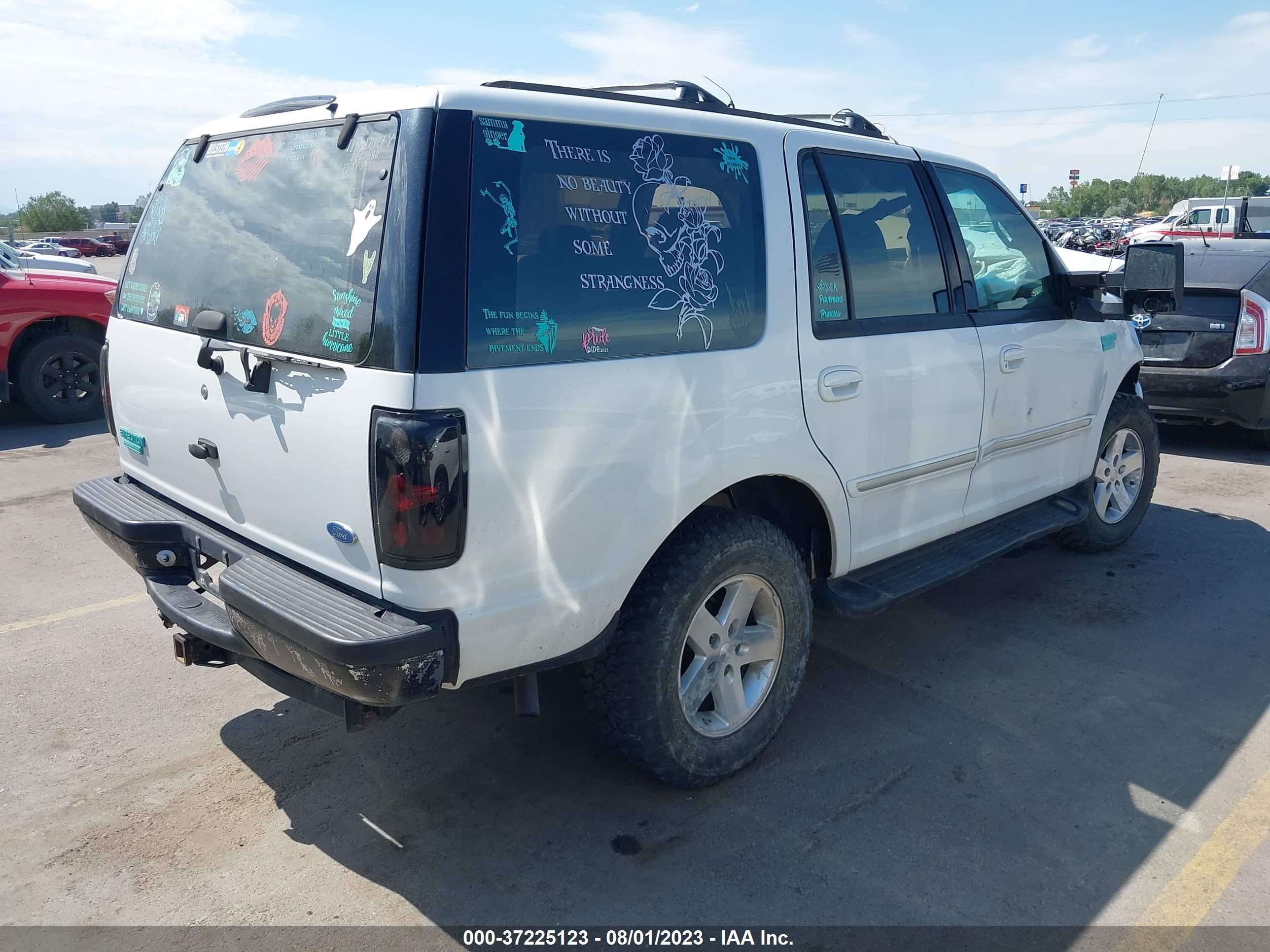 Photo 3 VIN: 1FMFU18L3VLA86330 - FORD EXPEDITION 