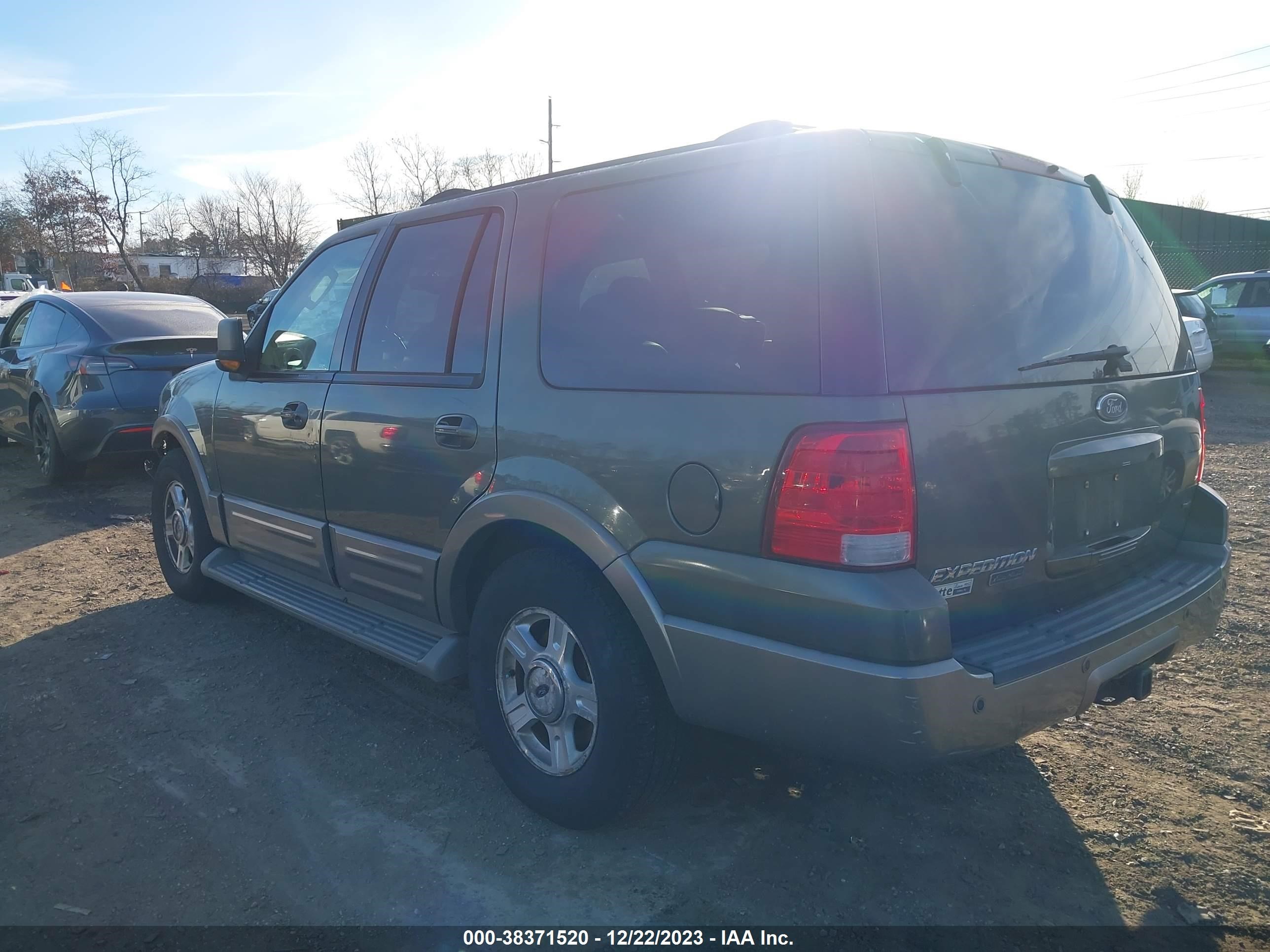 Photo 2 VIN: 1FMFU18L73LC11181 - FORD EXPEDITION 