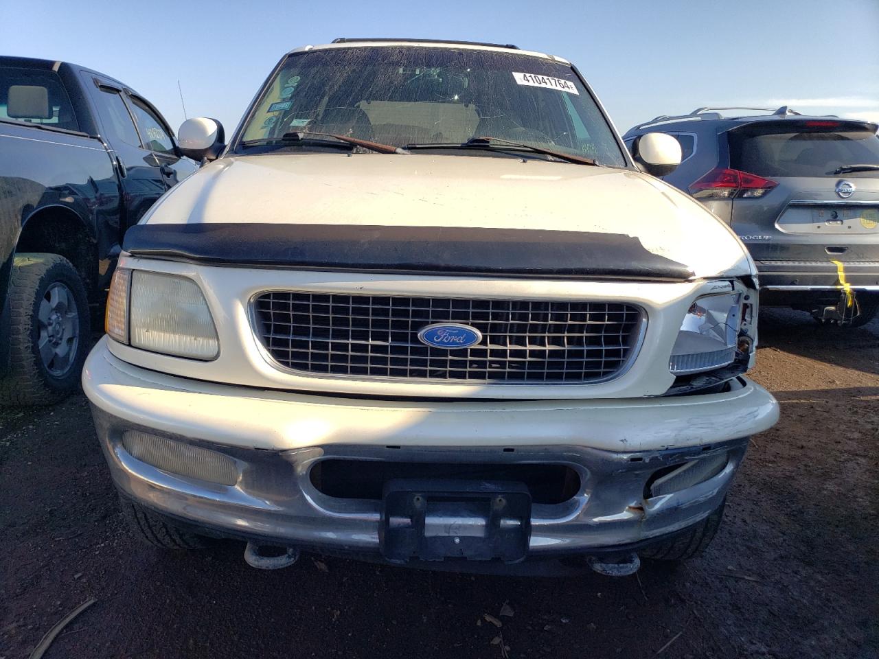 Photo 4 VIN: 1FMFU18L8VLA49130 - FORD EXPEDITION 