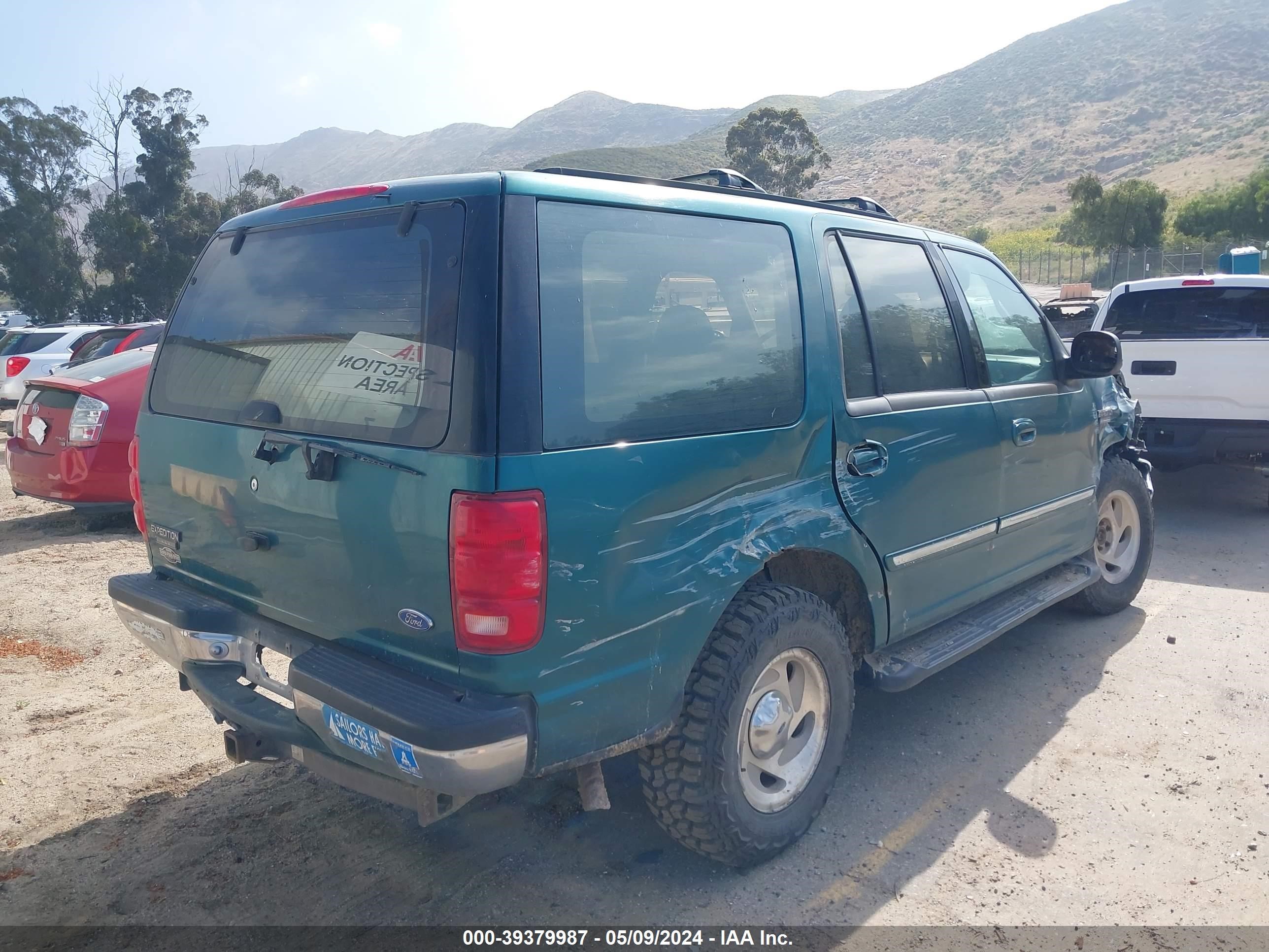 Photo 3 VIN: 1FMFU18L8VLA65750 - FORD EXPEDITION 