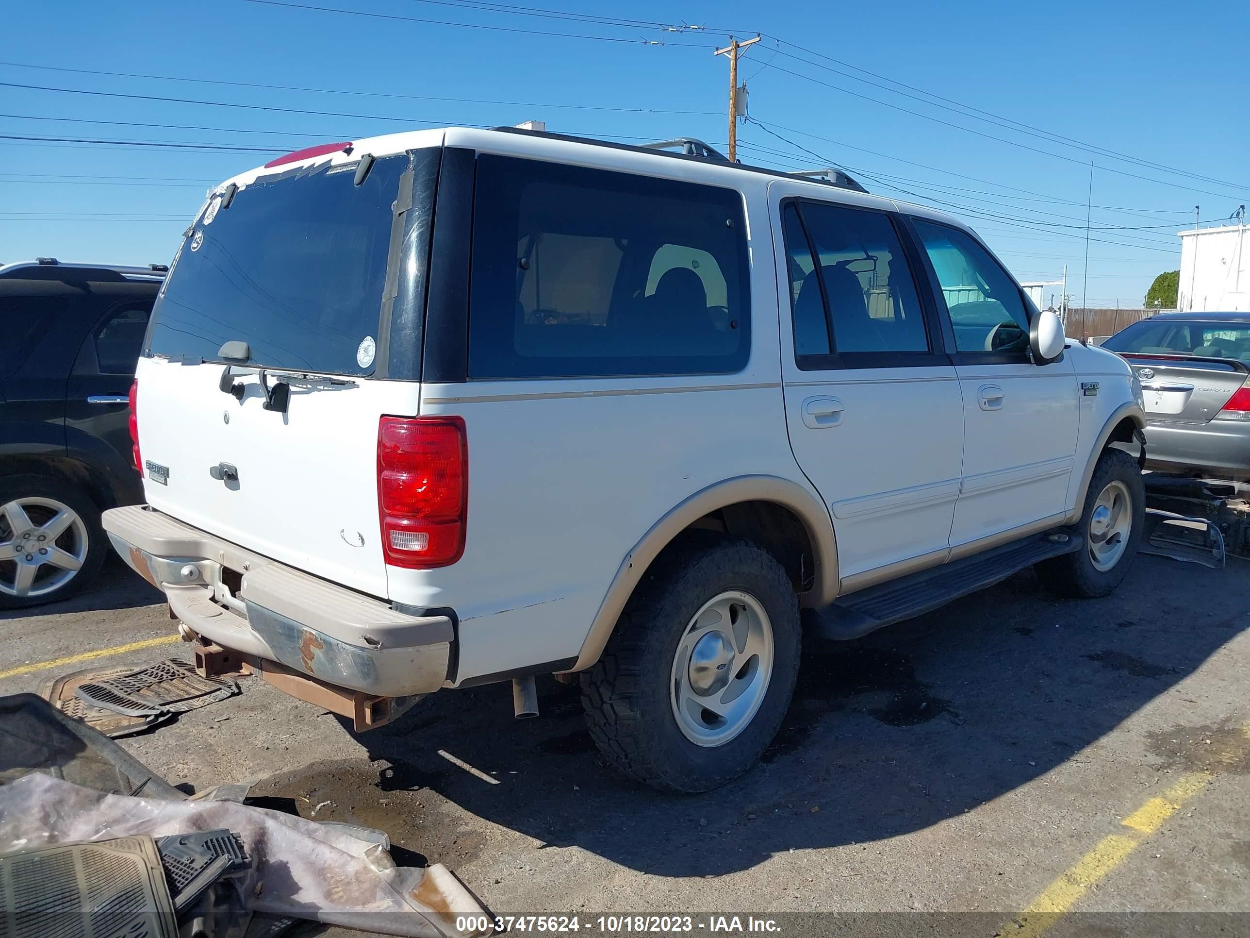 Photo 3 VIN: 1FMFU18L8VLB38714 - FORD EXPEDITION 