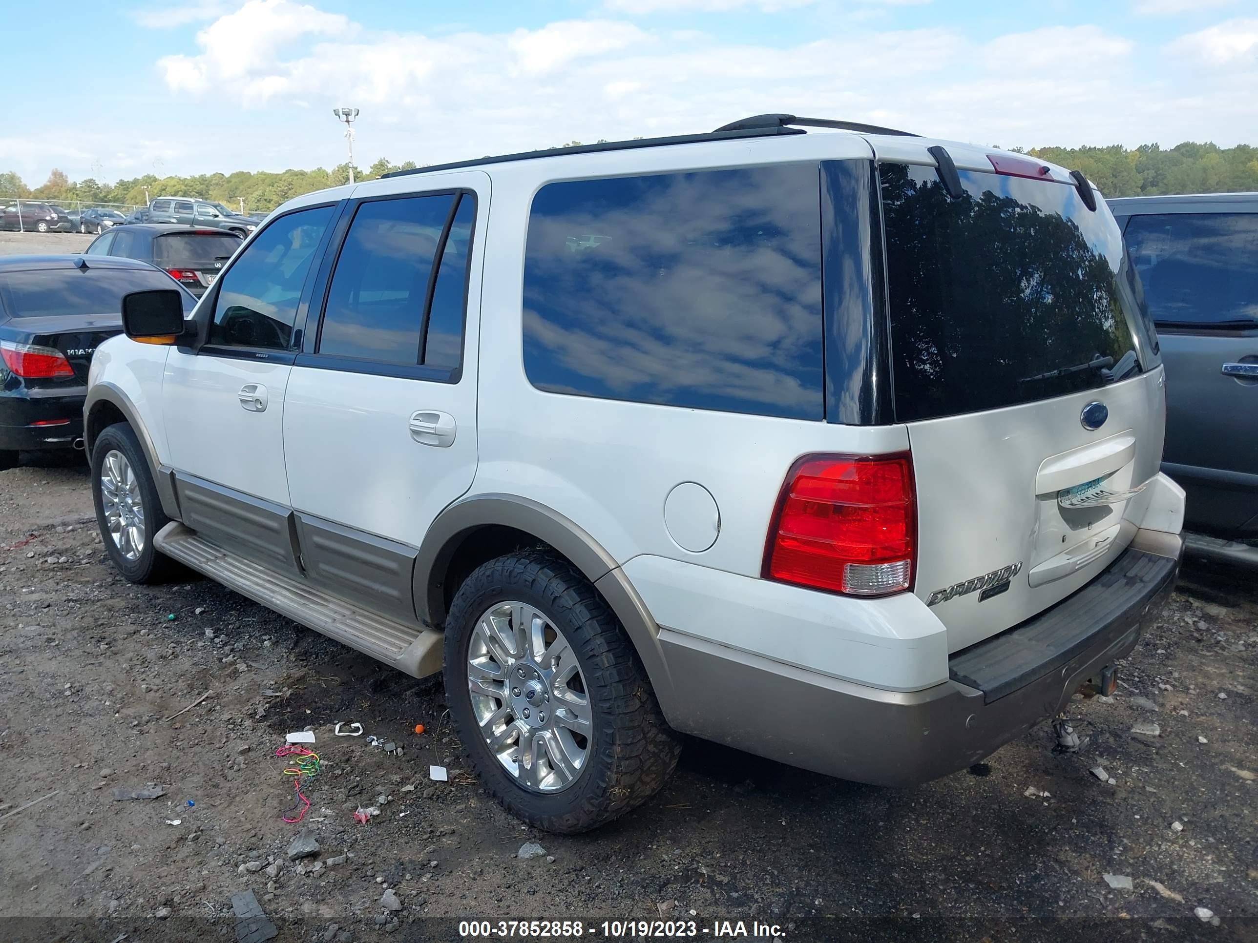 Photo 2 VIN: 1FMFU18L94LB59084 - FORD EXPEDITION 