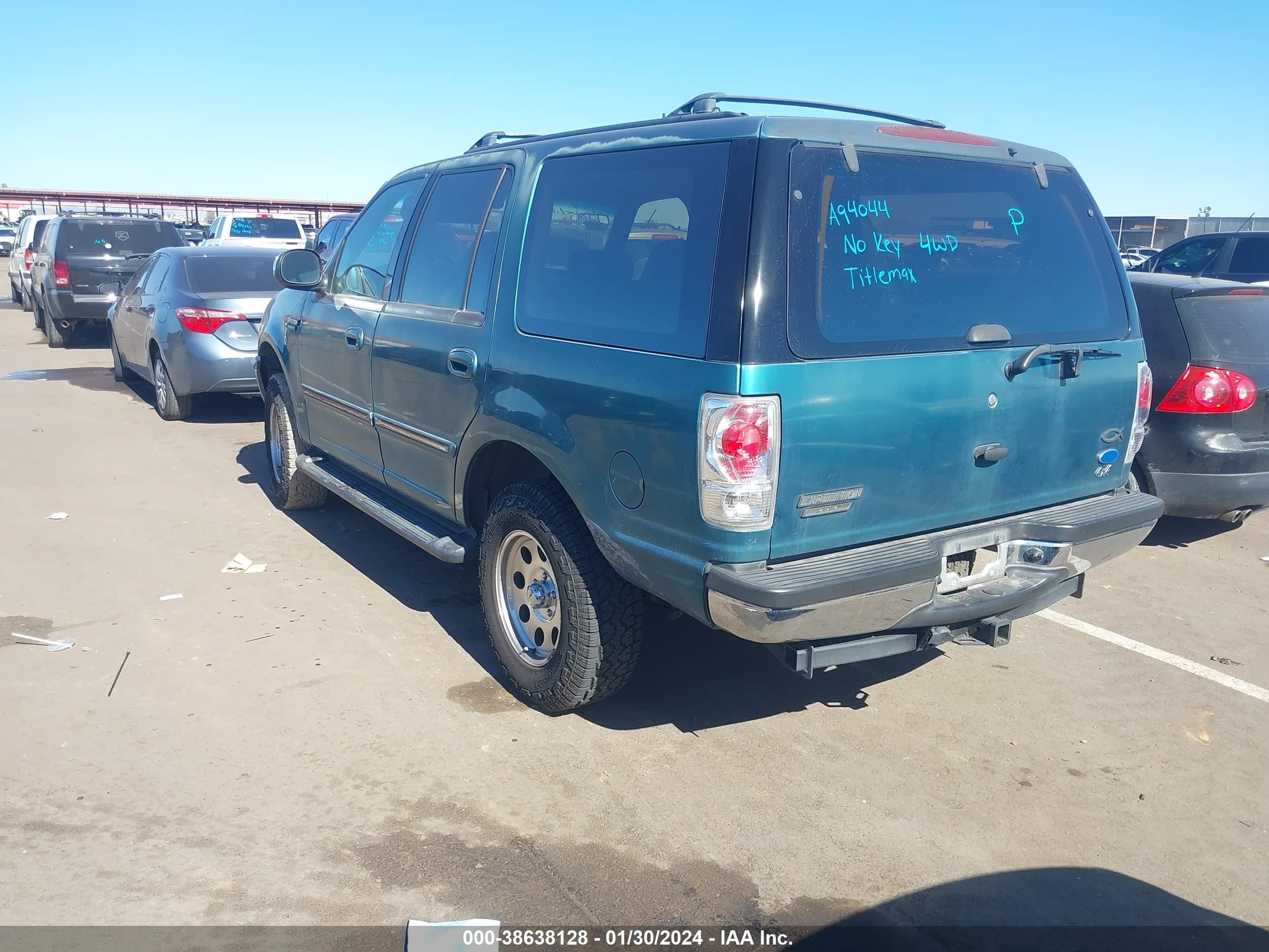 Photo 2 VIN: 1FMFU18L9VLA94044 - FORD EXPEDITION 