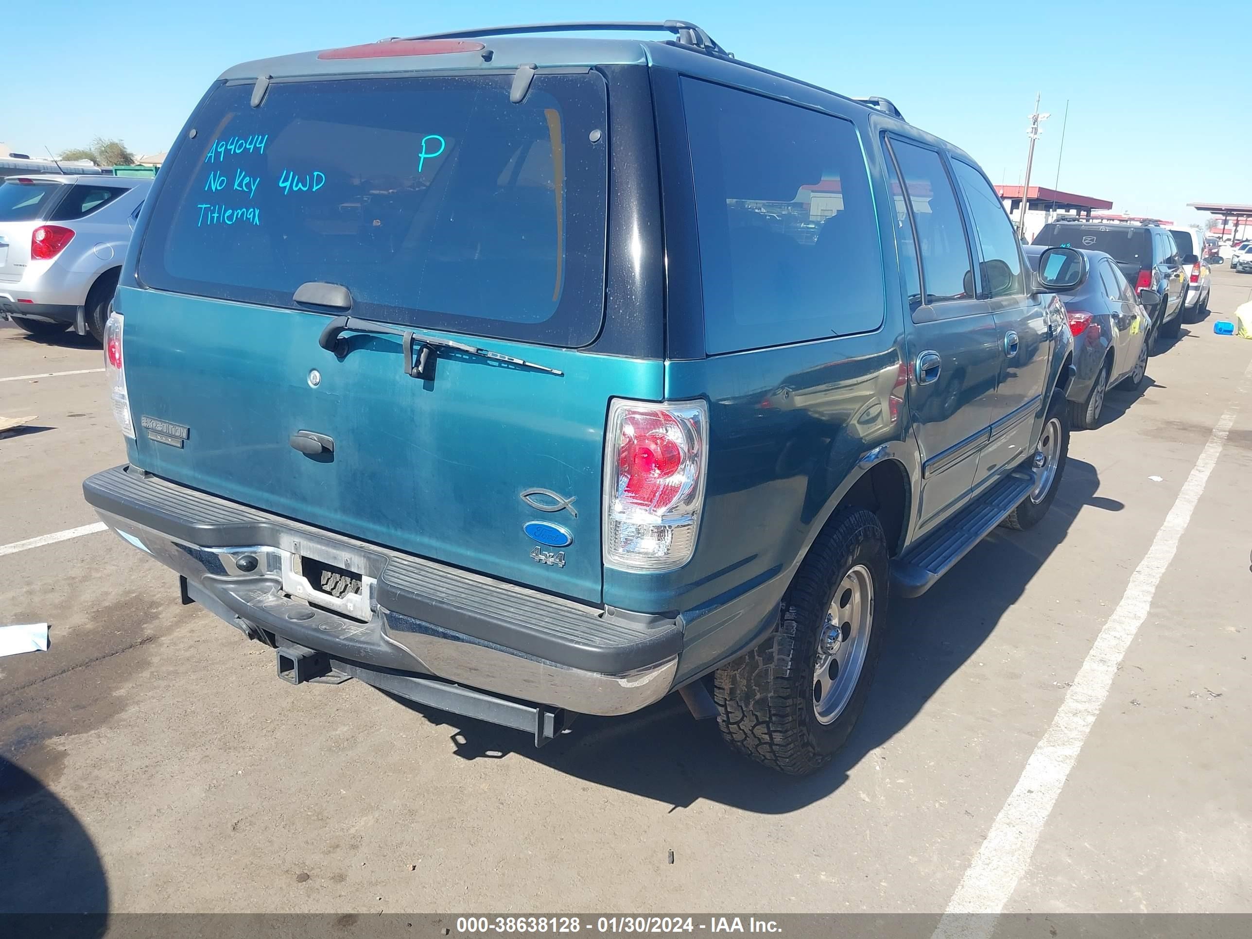 Photo 3 VIN: 1FMFU18L9VLA94044 - FORD EXPEDITION 