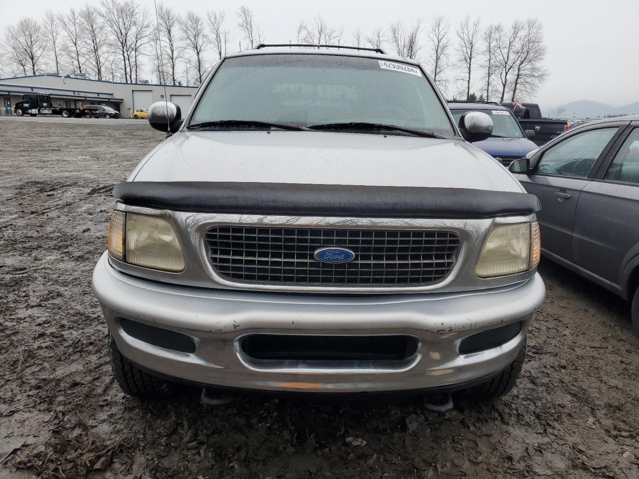 Photo 4 VIN: 1FMFU18LXVLB50377 - FORD EXPEDITION 