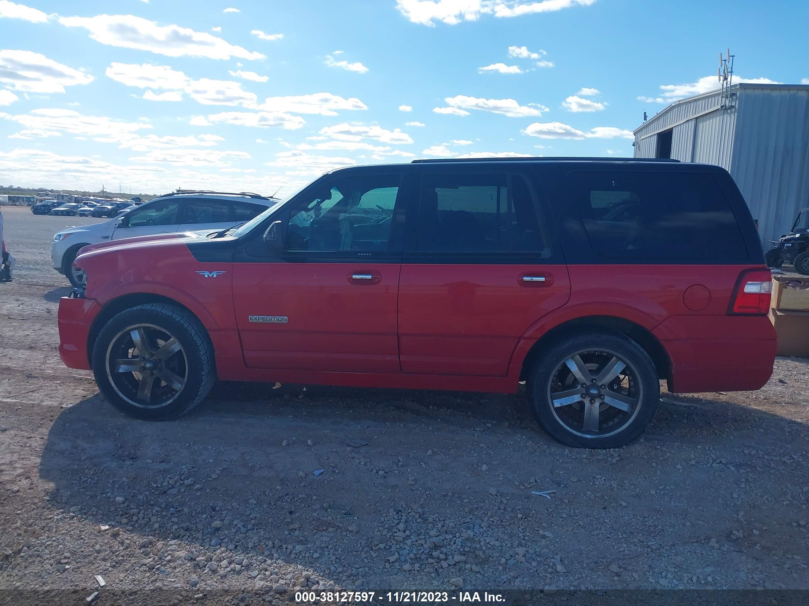 Photo 13 VIN: 1FMFU19558LA39434 - FORD EXPEDITION 