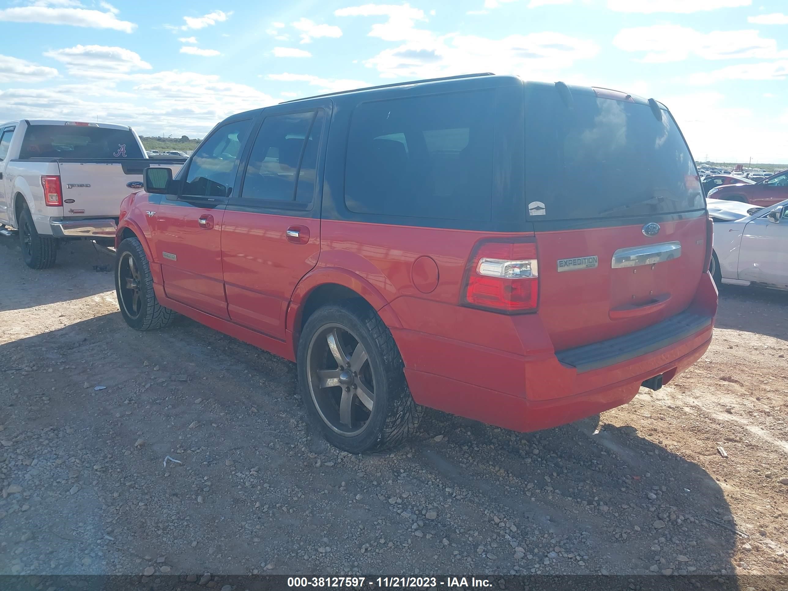 Photo 2 VIN: 1FMFU19558LA39434 - FORD EXPEDITION 