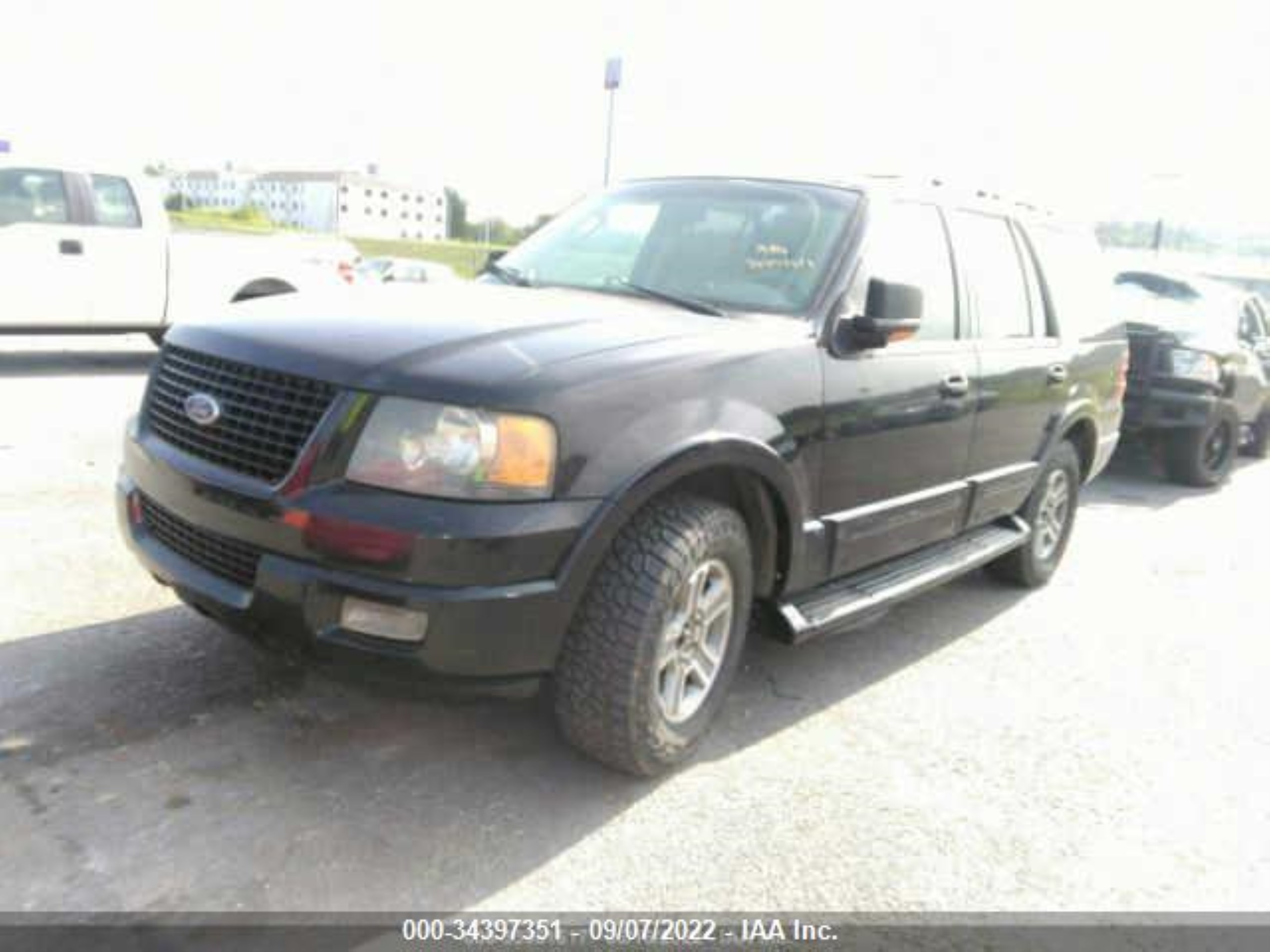 Photo 1 VIN: 1FMFU19576LA89927 - FORD EXPEDITION 