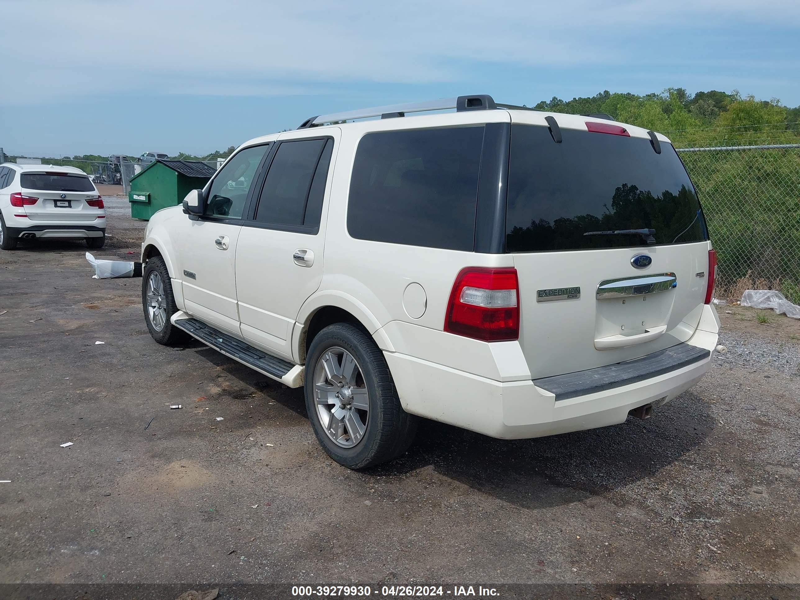 Photo 2 VIN: 1FMFU19598LA22393 - FORD EXPEDITION 