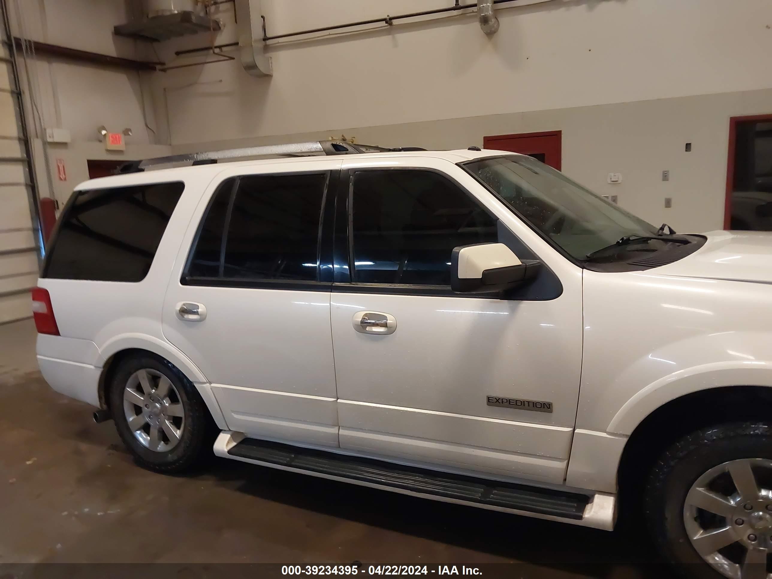 Photo 12 VIN: 1FMFU20527LA57679 - FORD EXPEDITION 