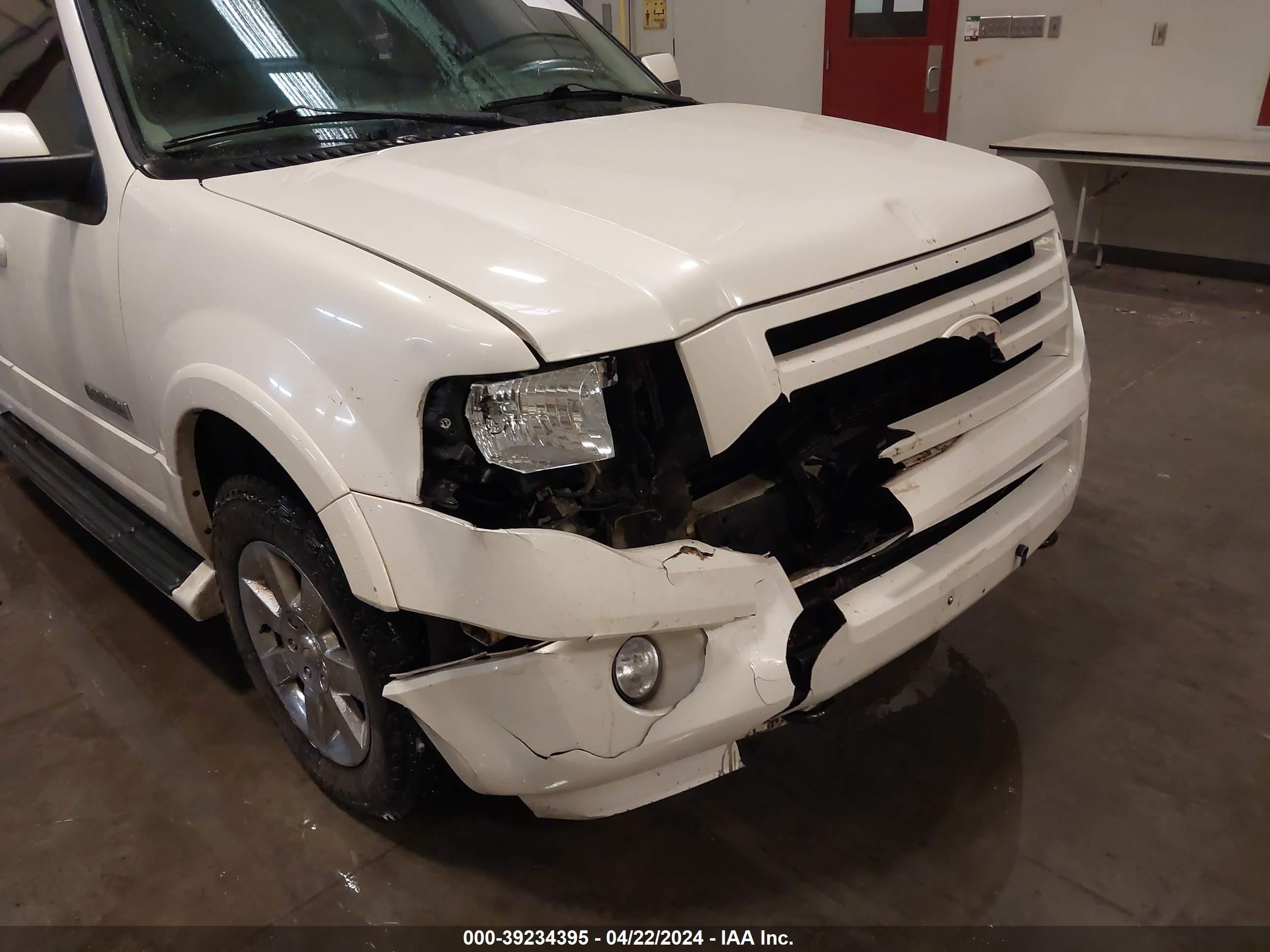 Photo 5 VIN: 1FMFU20527LA57679 - FORD EXPEDITION 