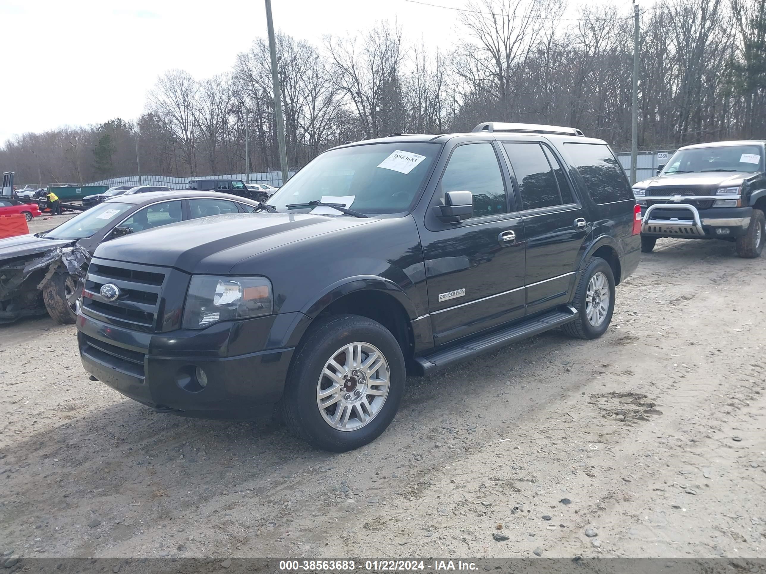 Photo 1 VIN: 1FMFU20528LA85256 - FORD EXPEDITION 