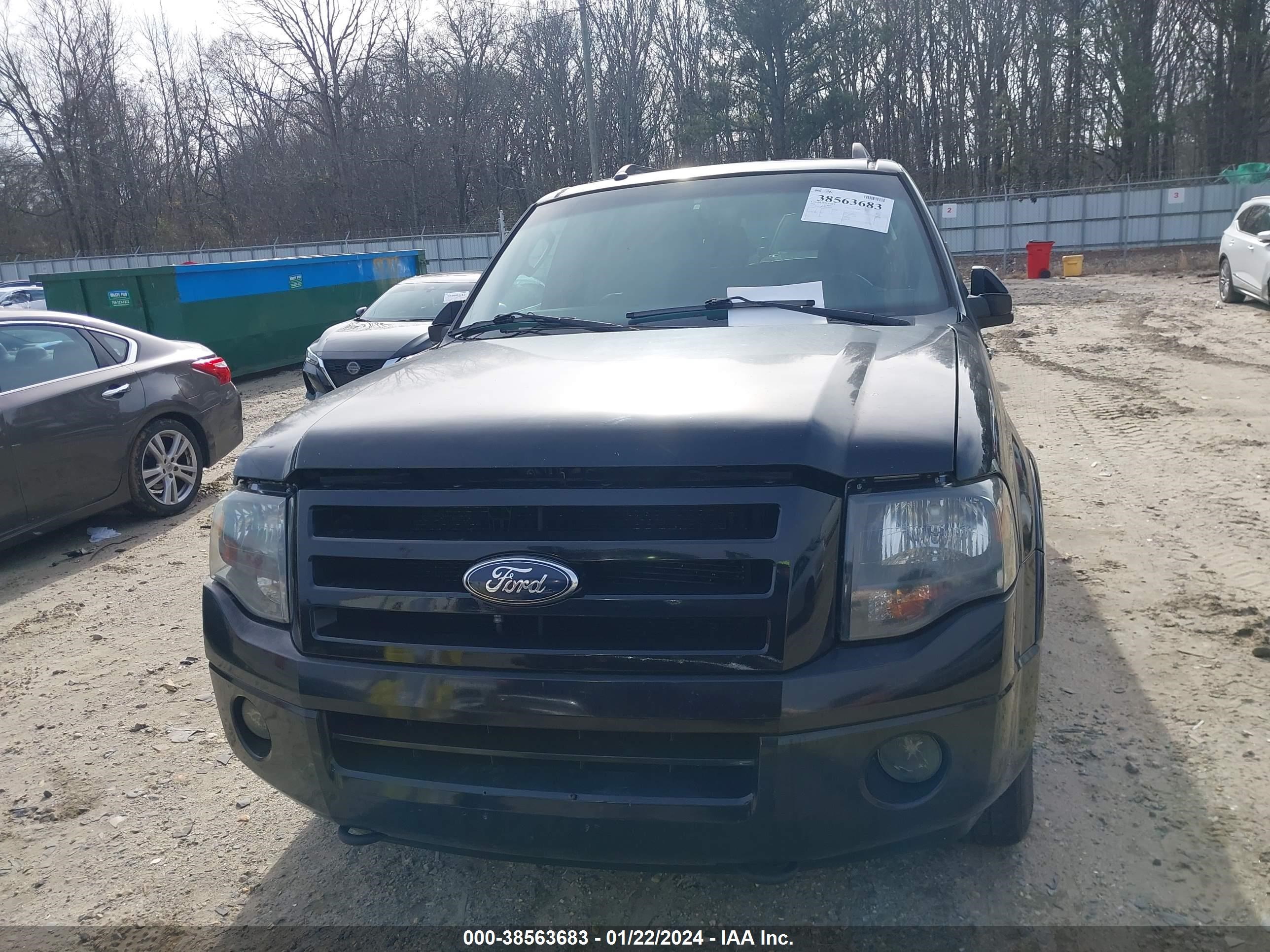 Photo 5 VIN: 1FMFU20528LA85256 - FORD EXPEDITION 