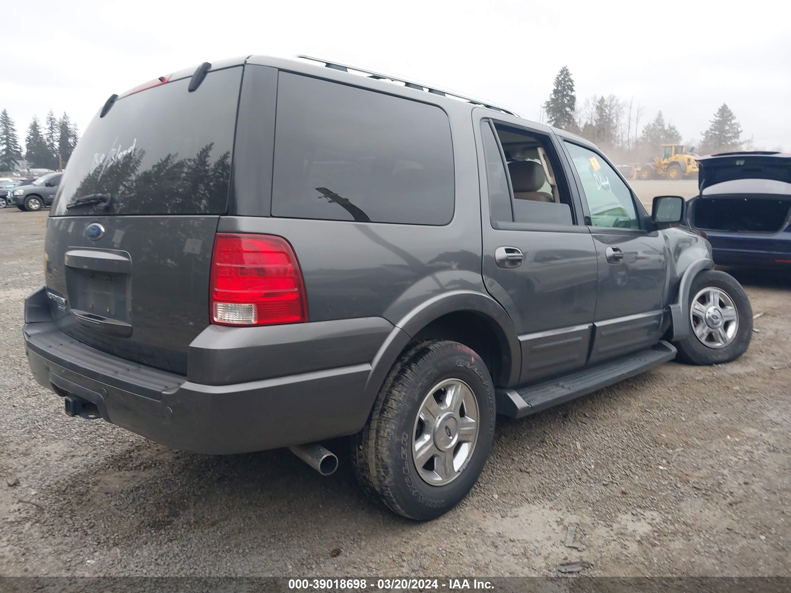 Photo 3 VIN: 1FMFU20535LA59454 - FORD EXPEDITION 