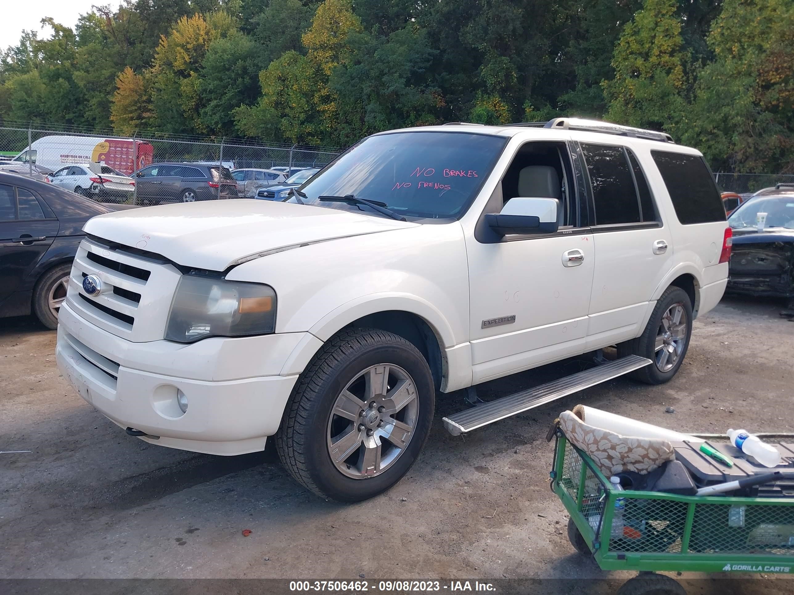 Photo 1 VIN: 1FMFU20588LA11002 - FORD EXPEDITION 