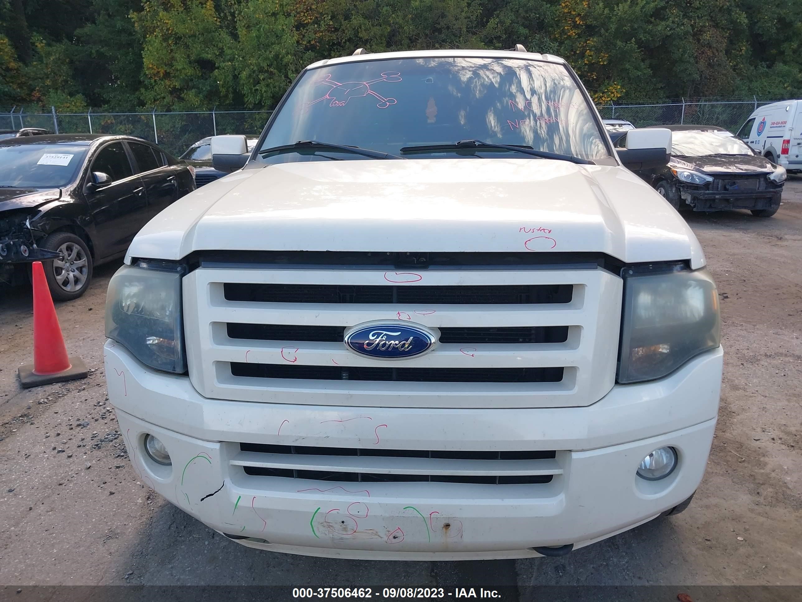 Photo 11 VIN: 1FMFU20588LA11002 - FORD EXPEDITION 