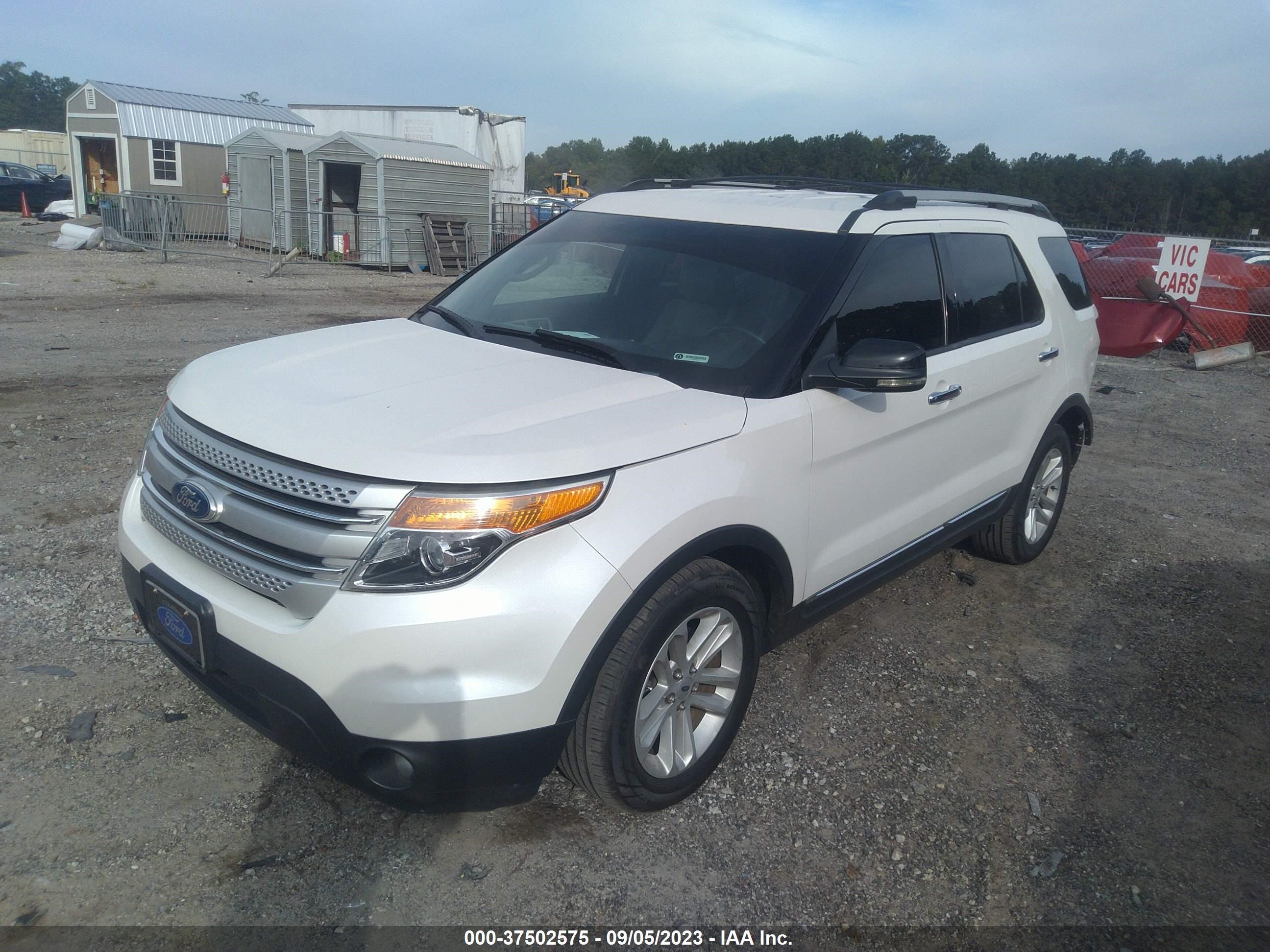 Photo 1 VIN: 1FMHK7D84CGA30227 - FORD EXPLORER 