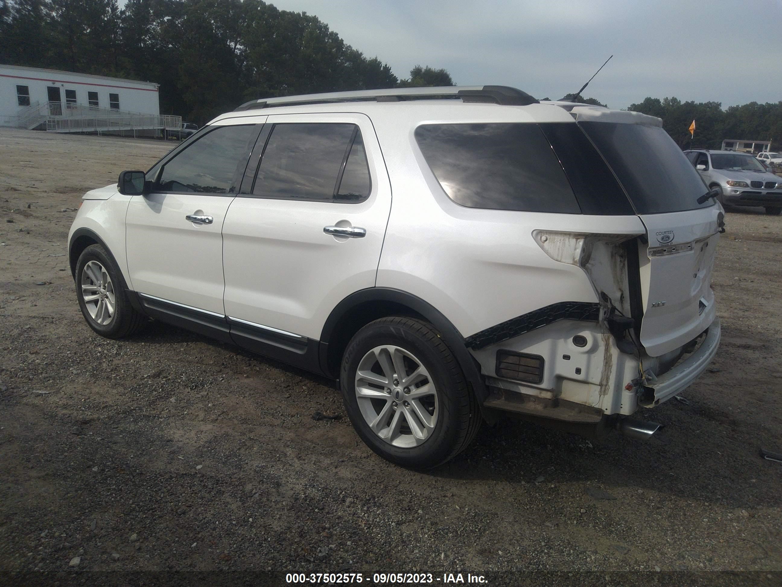 Photo 2 VIN: 1FMHK7D84CGA30227 - FORD EXPLORER 