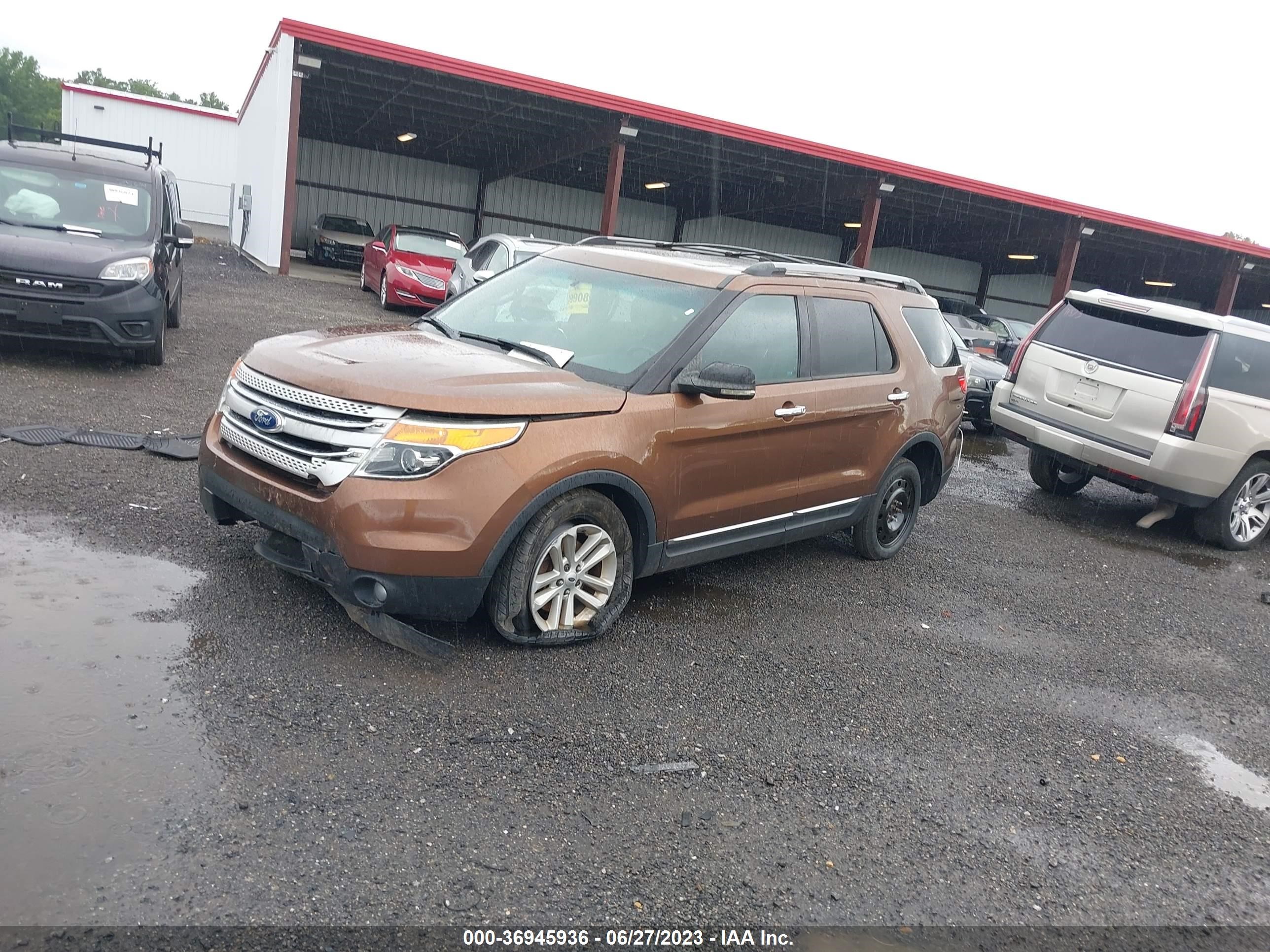 Photo 1 VIN: 1FMHK7D86CGA11212 - FORD EXPLORER 