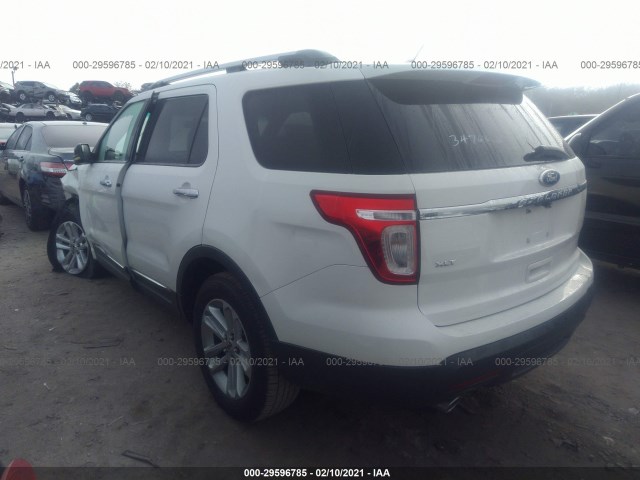 Photo 2 VIN: 1FMHK7D8XBGA09493 - FORD EXPLORER 