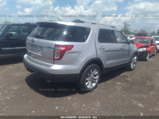 Photo 3 VIN: 1FMHK7D8XBGA31056 - FORD EXPLORER 