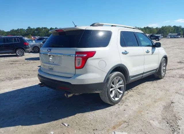 Photo 3 VIN: 1FMHK7D8XBGA46690 - FORD EXPLORER 