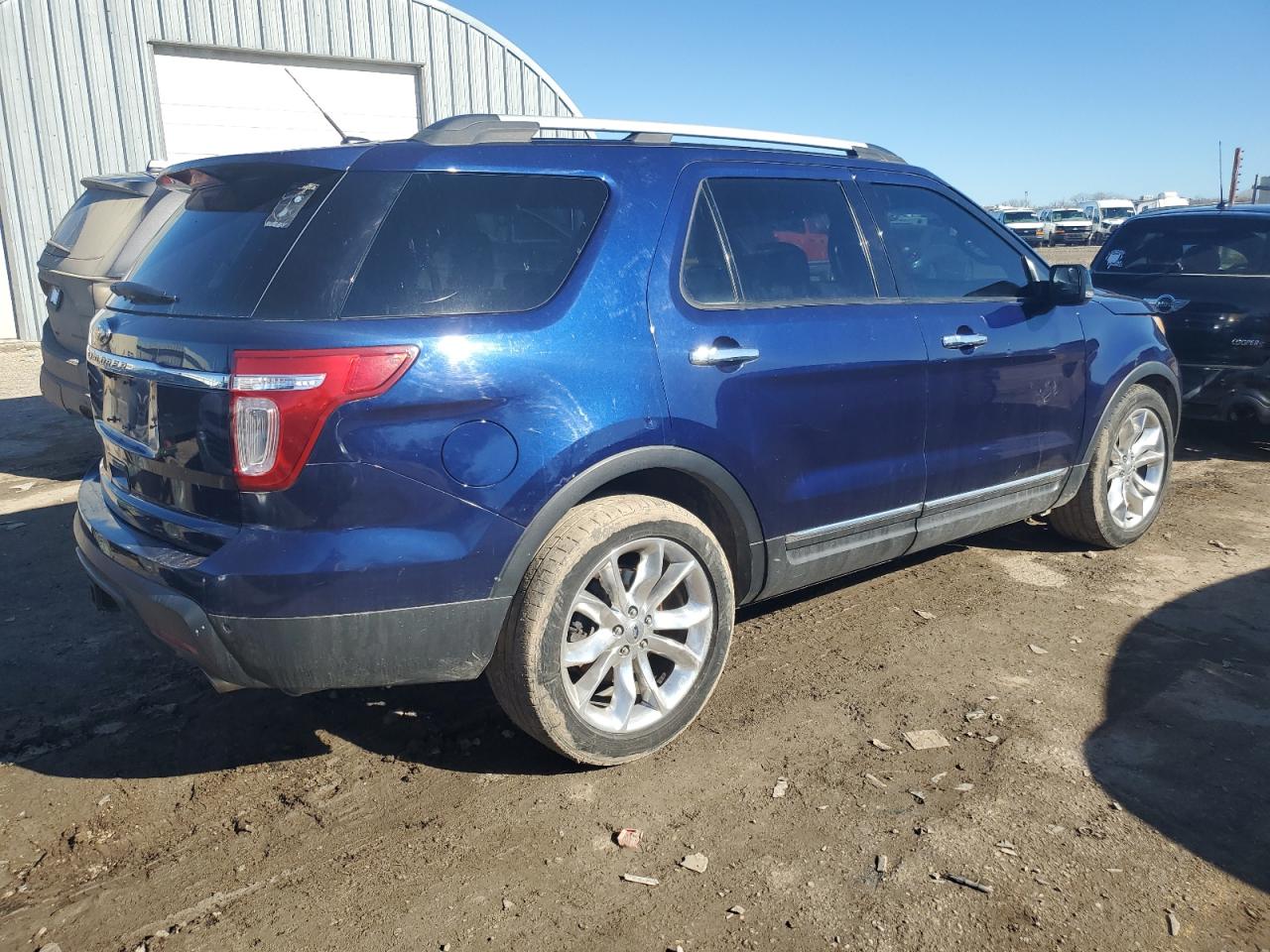 Photo 2 VIN: 1FMHK7D8XBGA76661 - FORD EXPLORER 