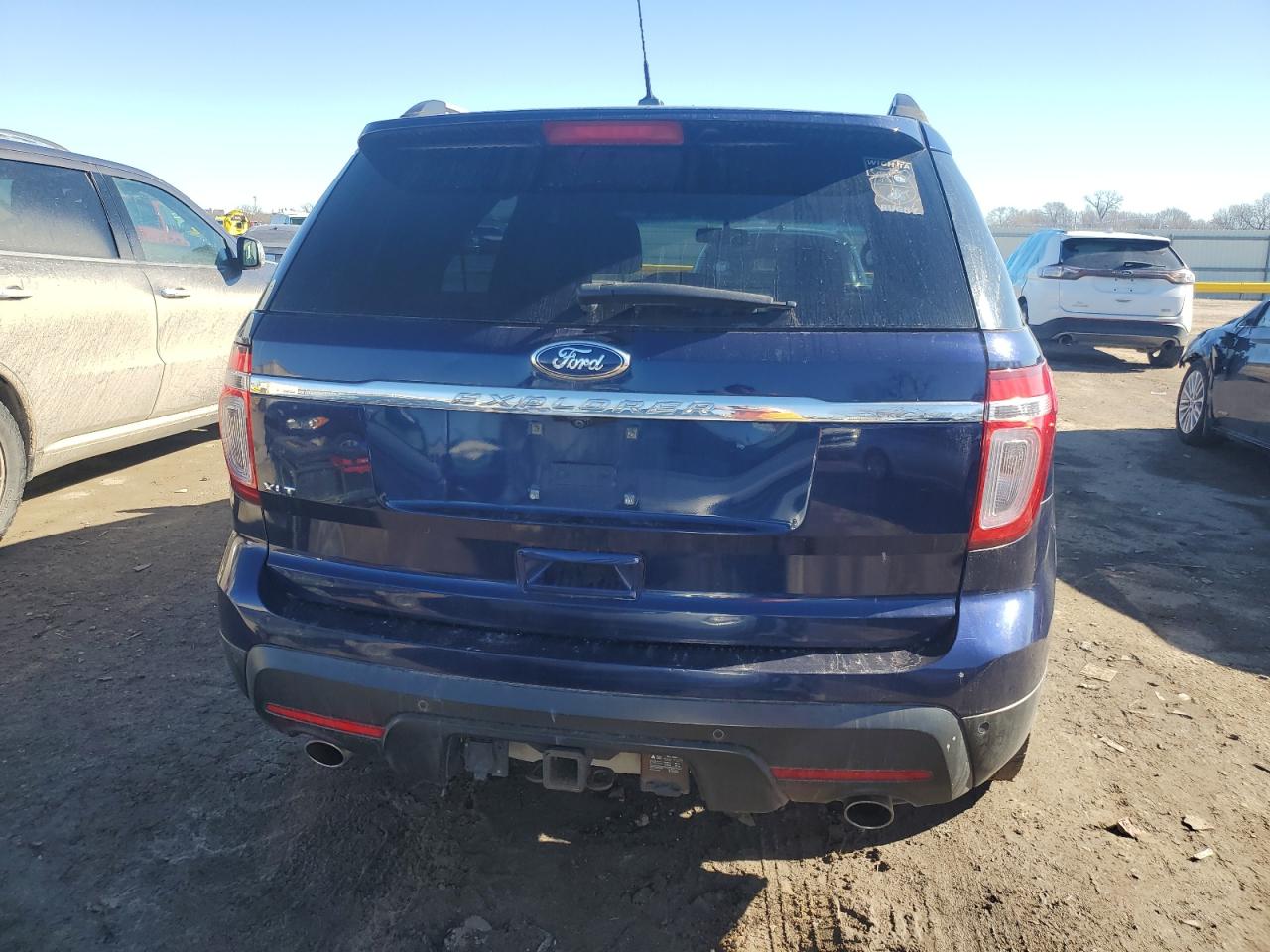 Photo 5 VIN: 1FMHK7D8XBGA76661 - FORD EXPLORER 