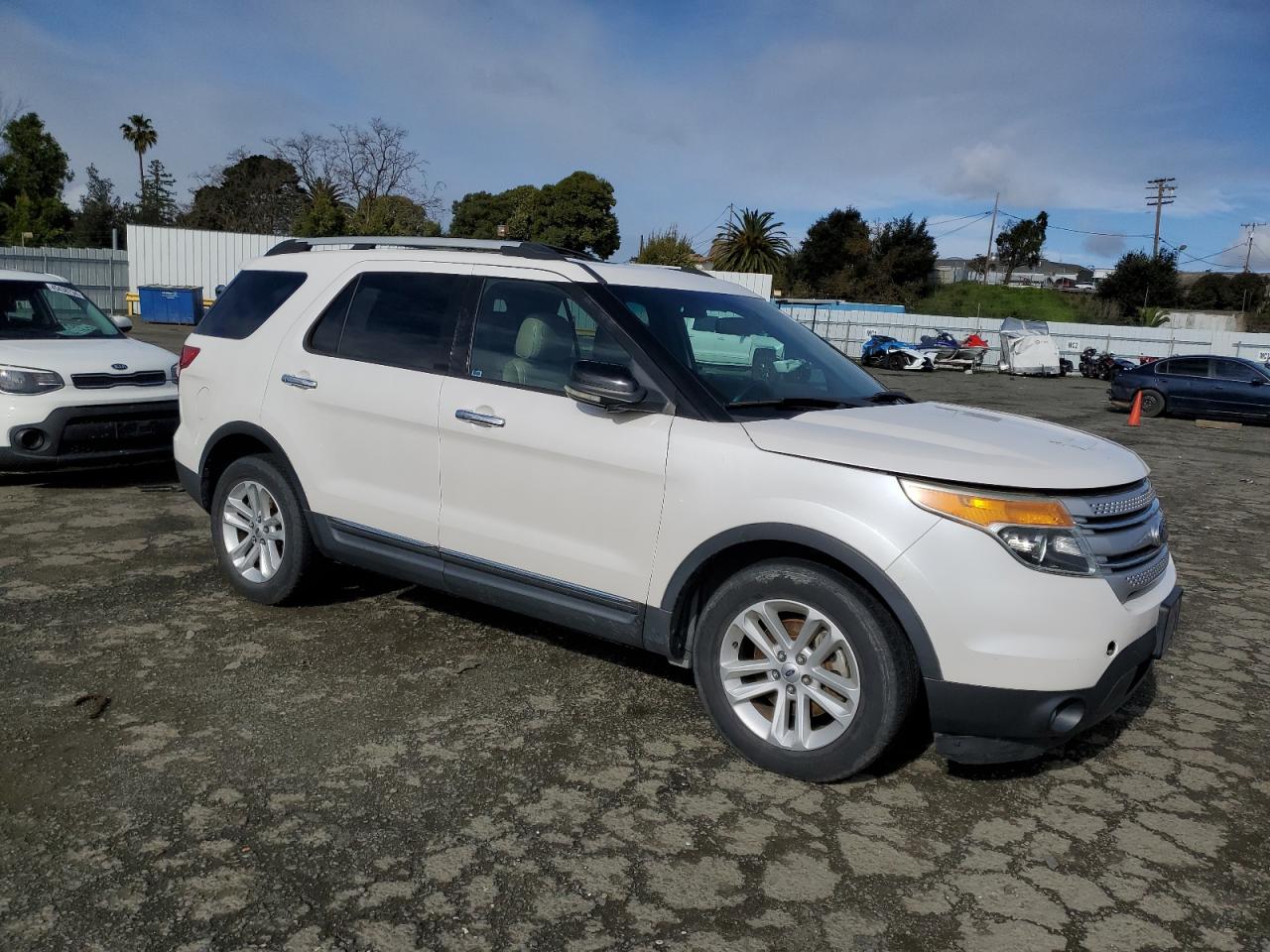 Photo 3 VIN: 1FMHK7D97CGA84470 - FORD EXPLORER 