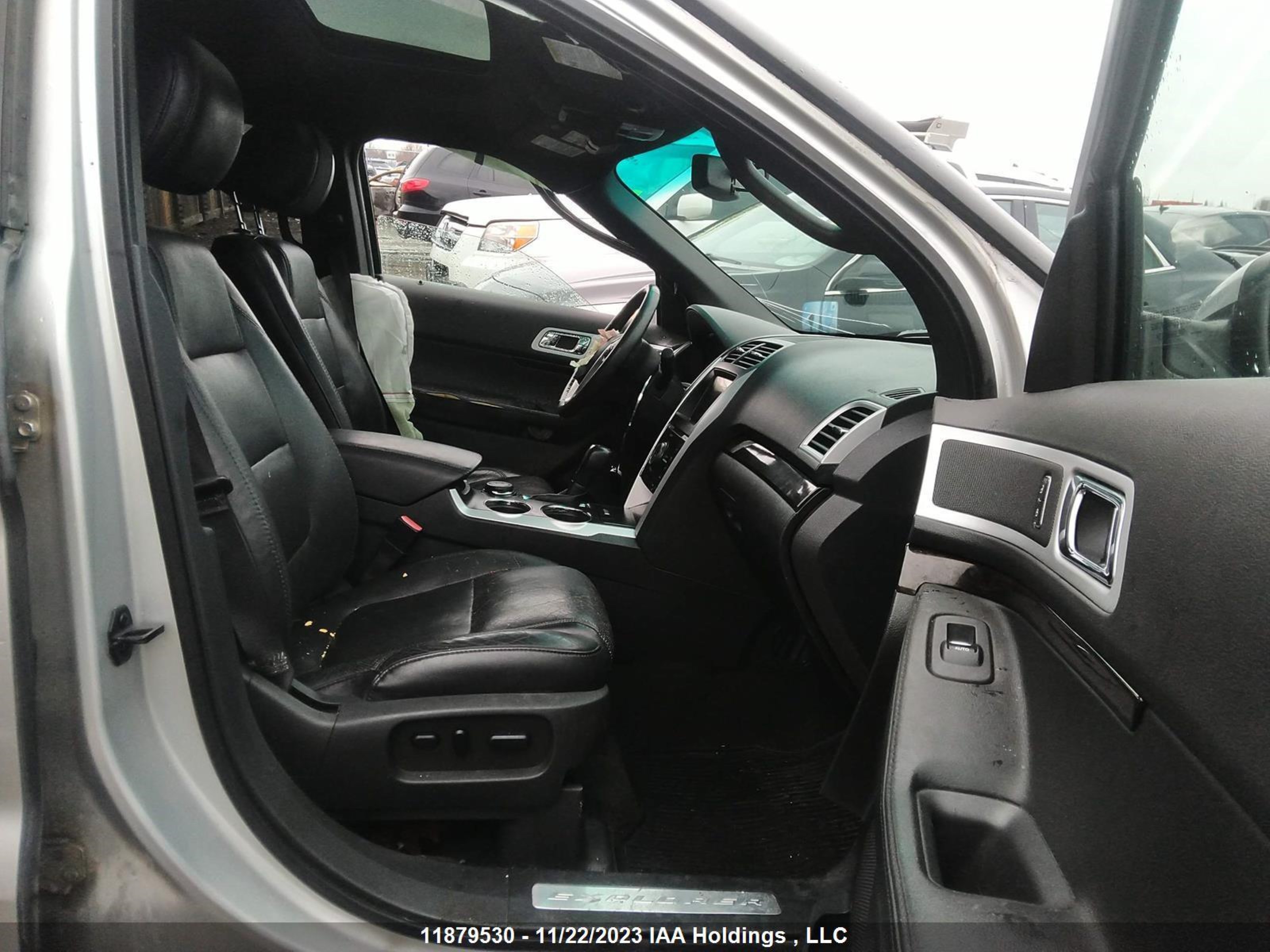 Photo 4 VIN: 1FMHK8F80BGA54610 - FORD EXPLORER 