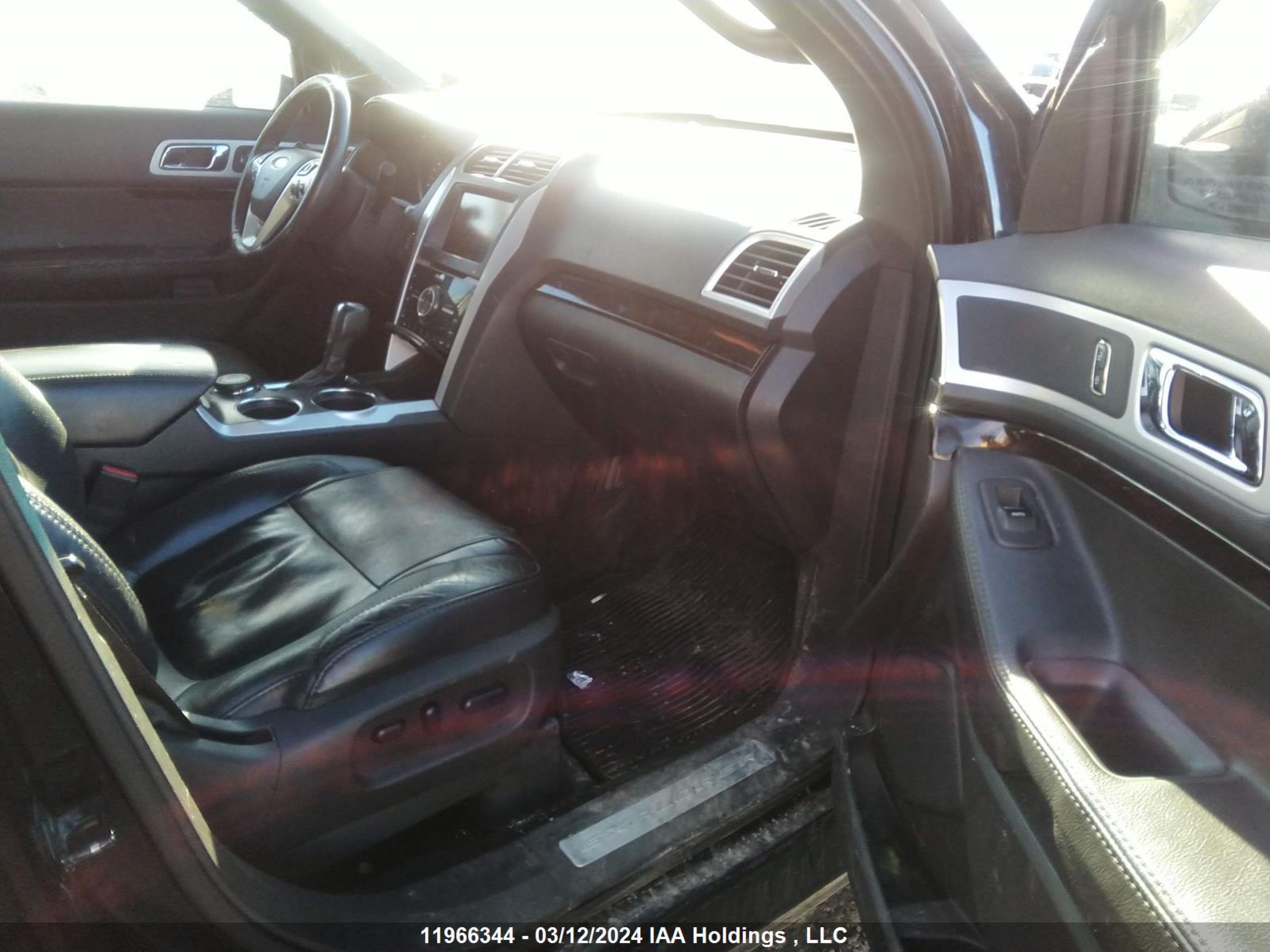 Photo 4 VIN: 1FMHK8F81CGA02680 - FORD EXPLORER 