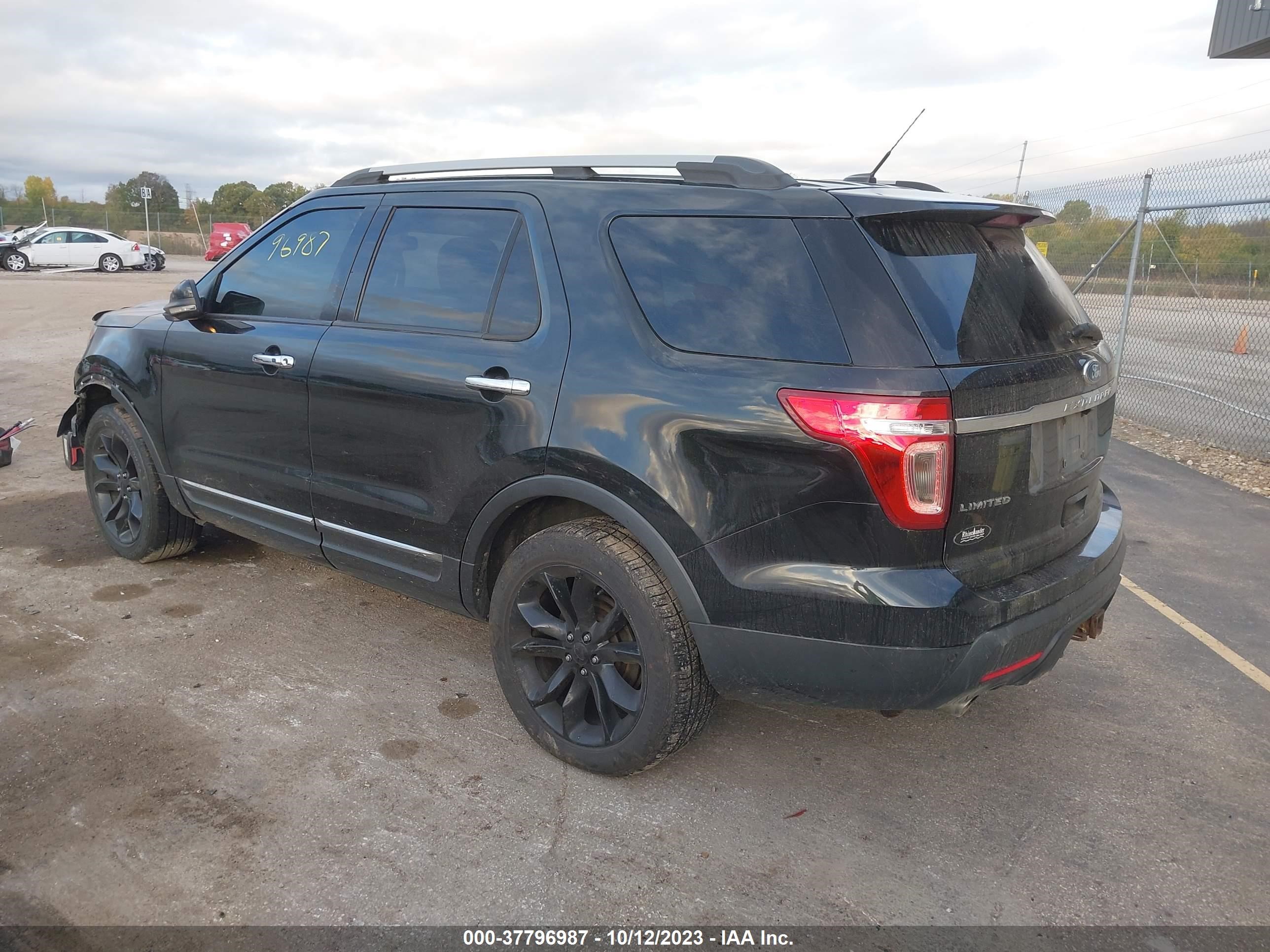 Photo 2 VIN: 1FMHK8F81CGA80909 - FORD EXPLORER 