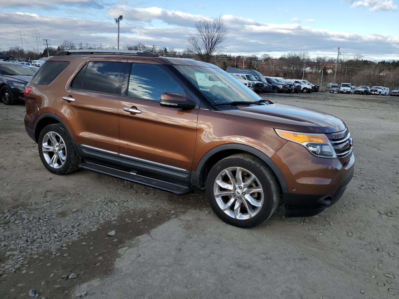 Photo 3 VIN: 1FMHK8F86CGA51132 - FORD EXPLORER 