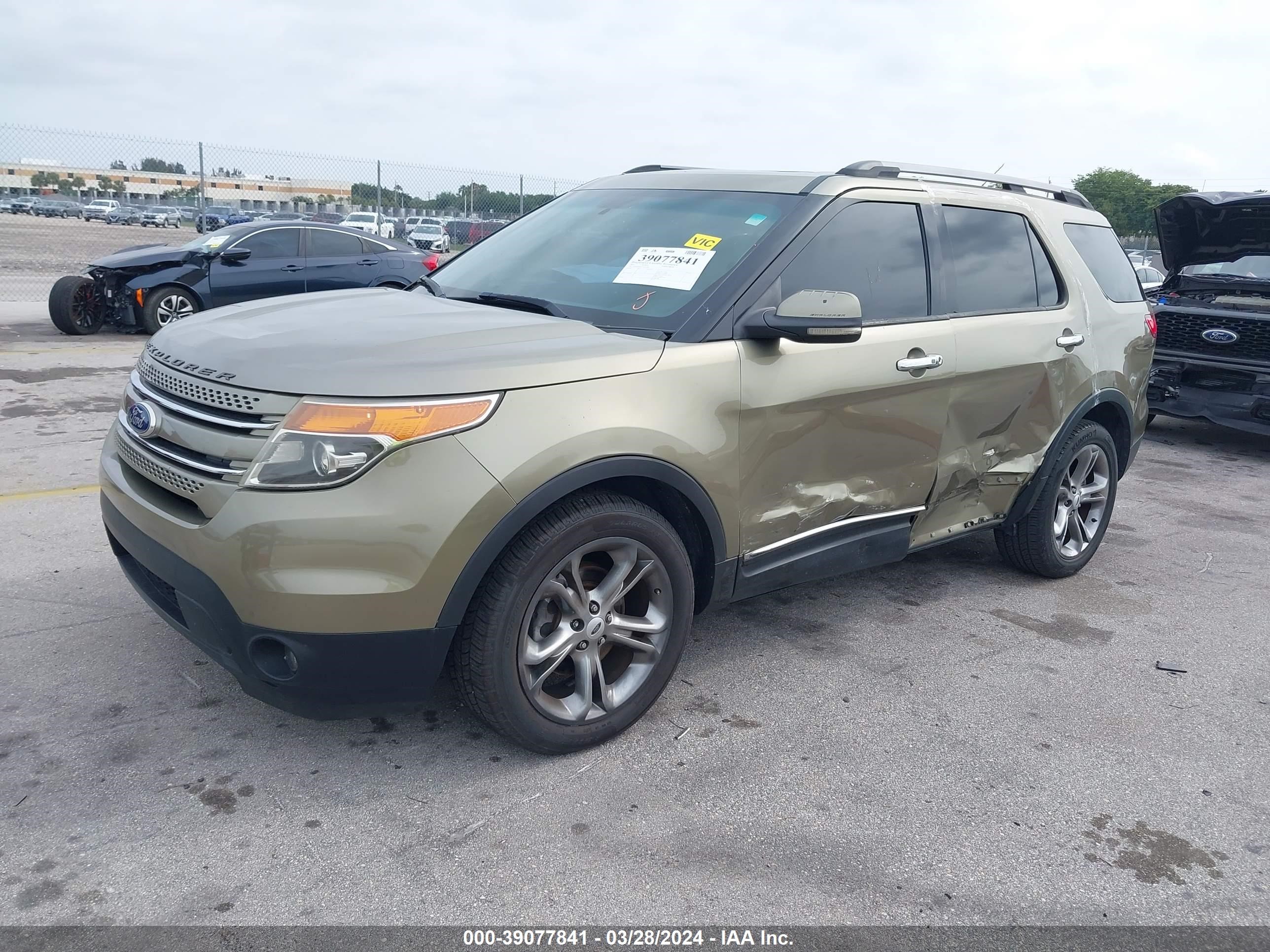 Photo 1 VIN: 1FMHK8F87CGA34906 - FORD EXPLORER 