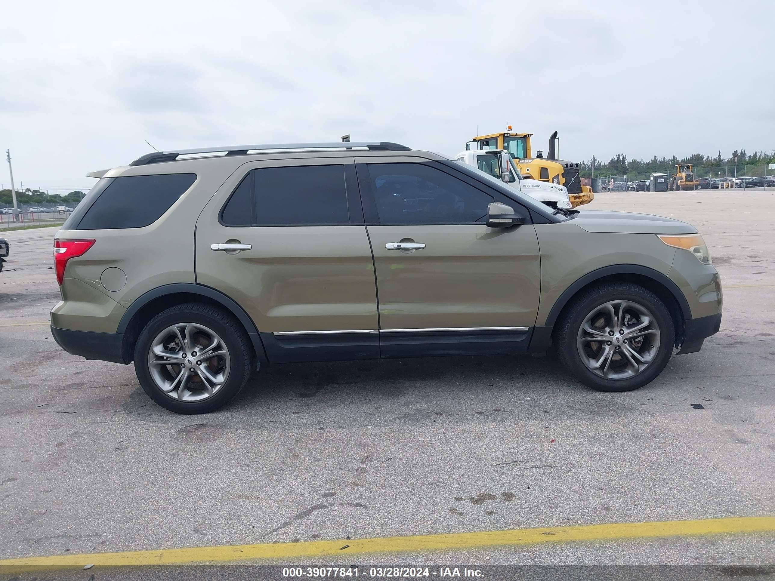 Photo 12 VIN: 1FMHK8F87CGA34906 - FORD EXPLORER 