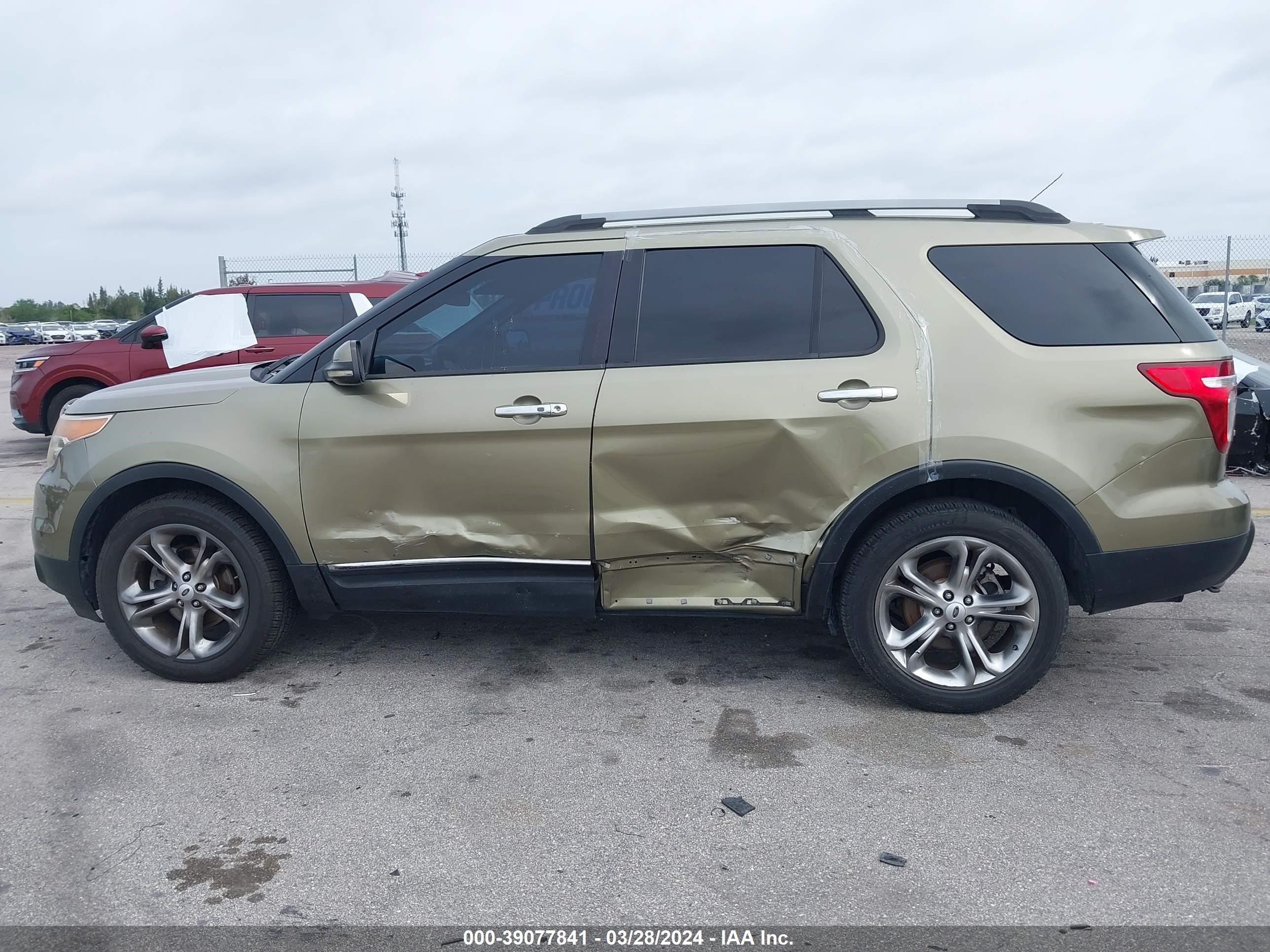 Photo 5 VIN: 1FMHK8F87CGA34906 - FORD EXPLORER 