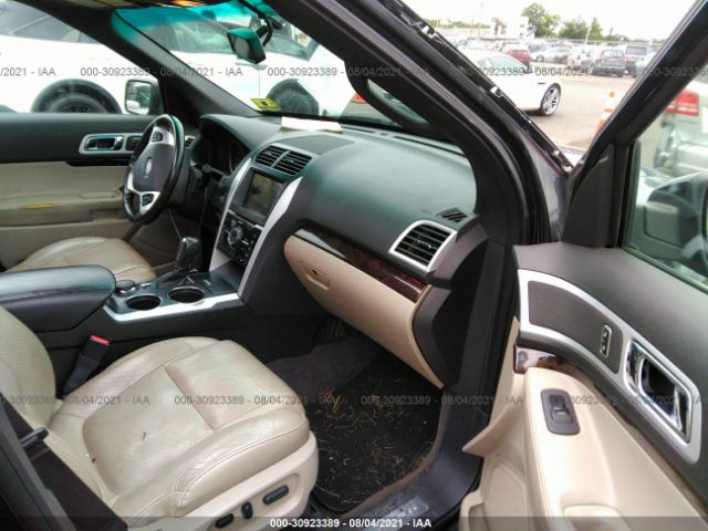 Photo 4 VIN: 1FMHK8F8XBGA04703 - FORD EXPLORER 