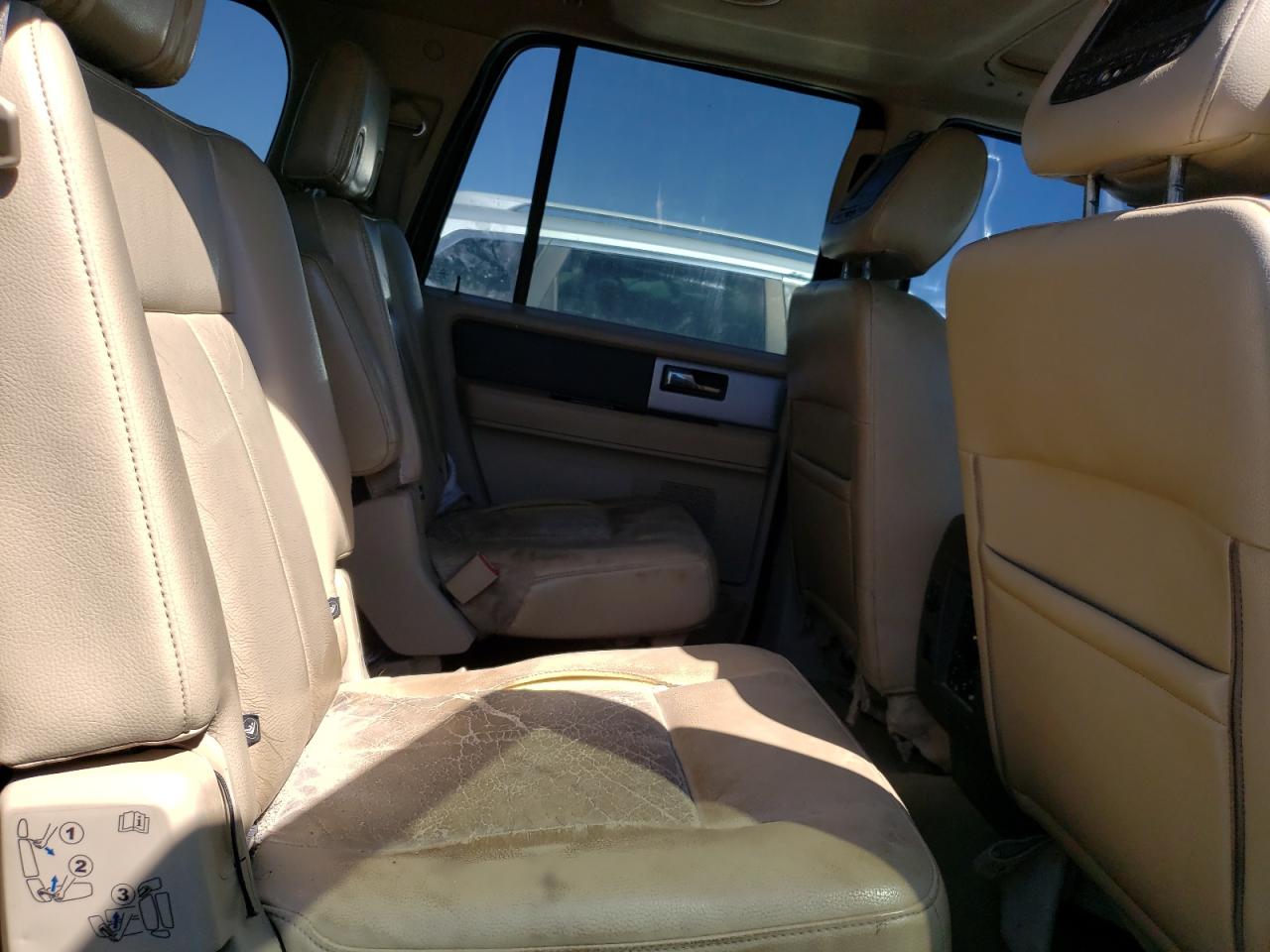 Photo 10 VIN: 1FMJK1H50BEF00018 - FORD EXPEDITION 