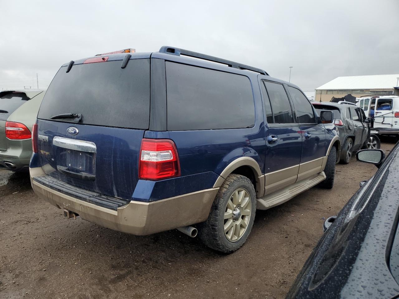 Photo 2 VIN: 1FMJK1H50BEF00018 - FORD EXPEDITION 