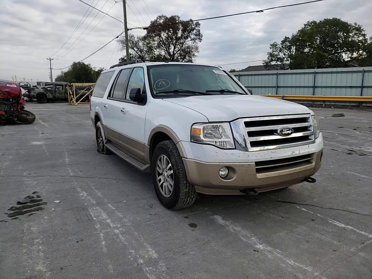 Photo 10 VIN: 1FMJK1H50BEF44715 - FORD EXPEDITION 