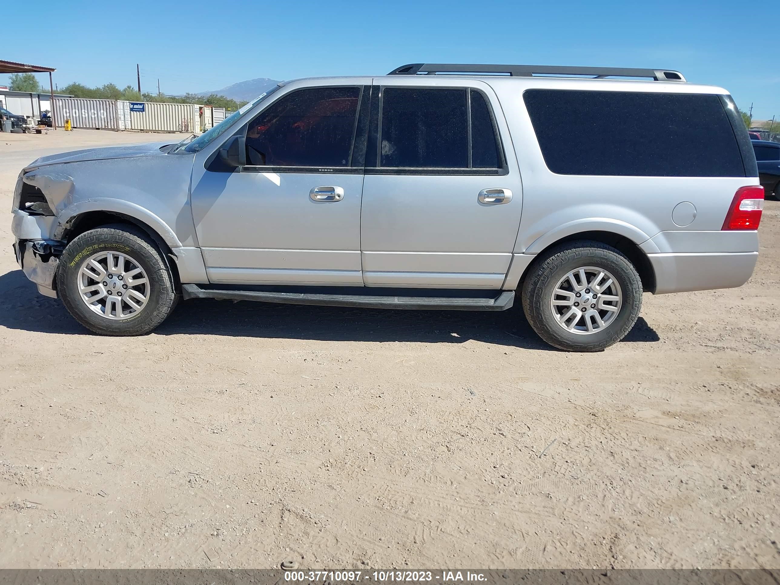 Photo 13 VIN: 1FMJK1H53CEF02167 - FORD EXPEDITION 