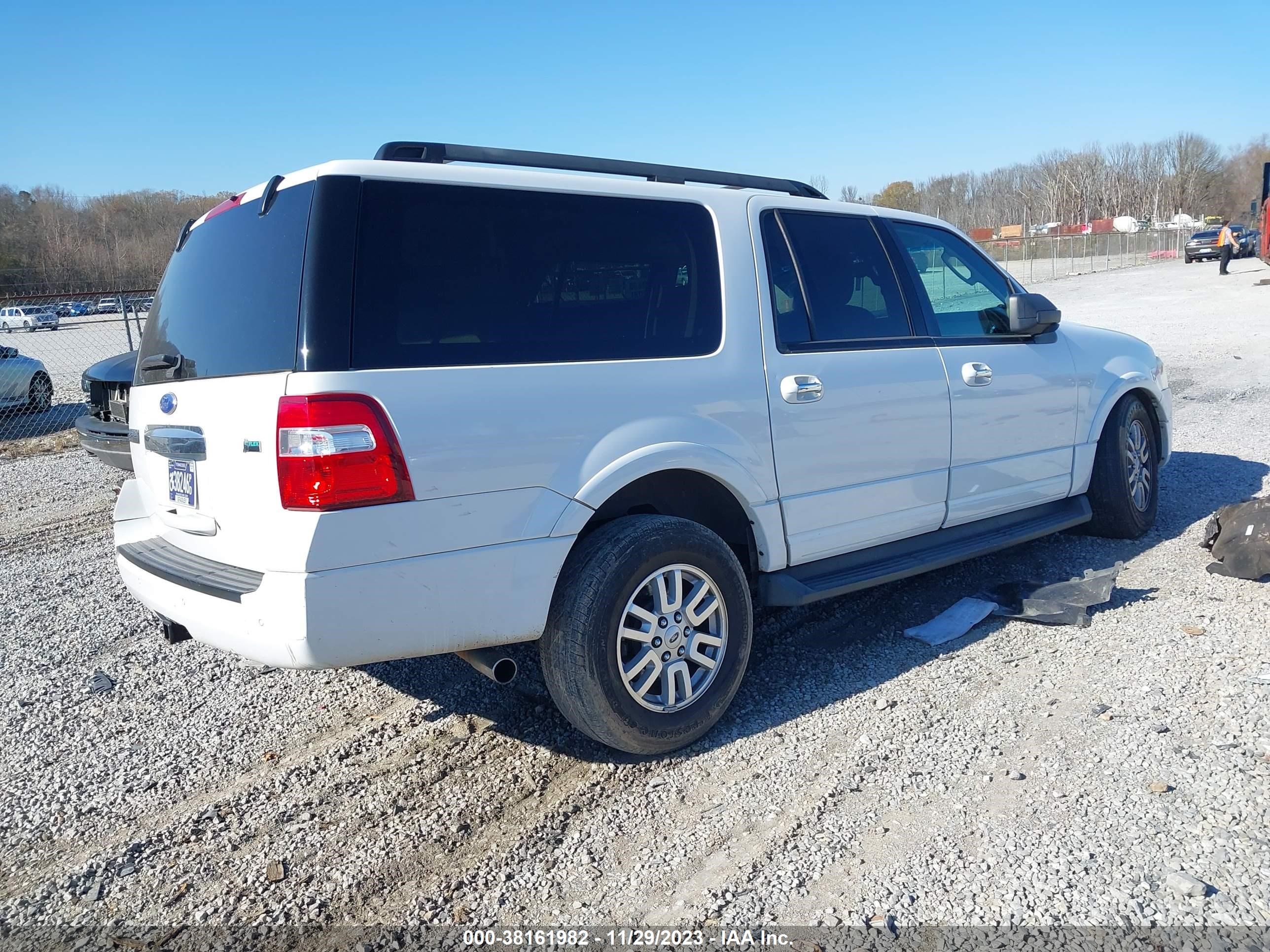 Photo 3 VIN: 1FMJK1H58BEF33834 - FORD EXPEDITION 